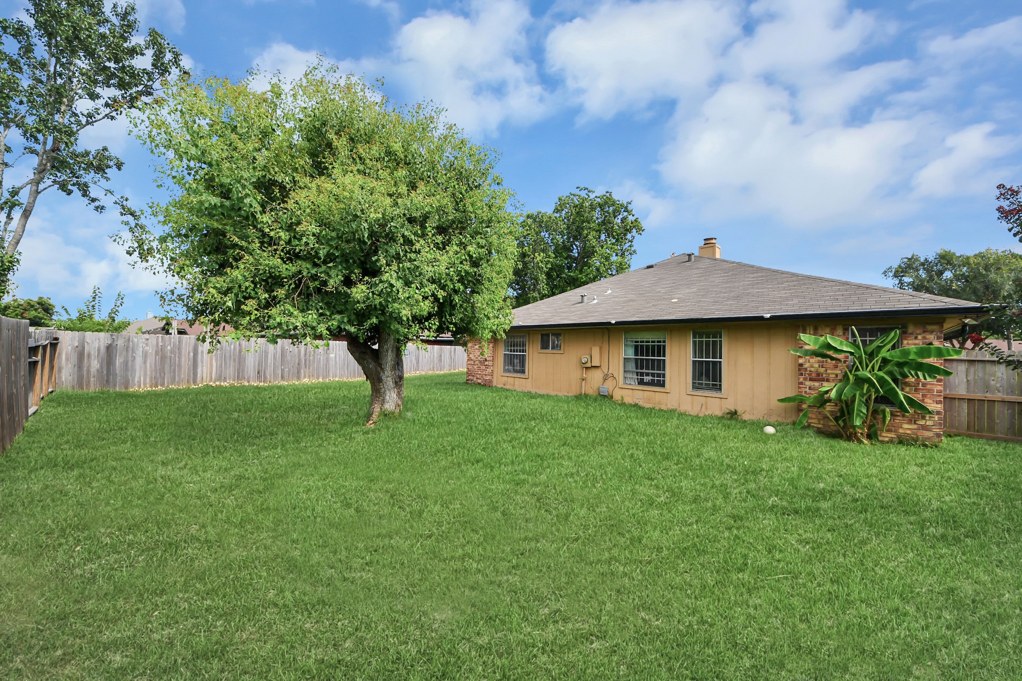2455 Edgedale Drive Property Photo 40