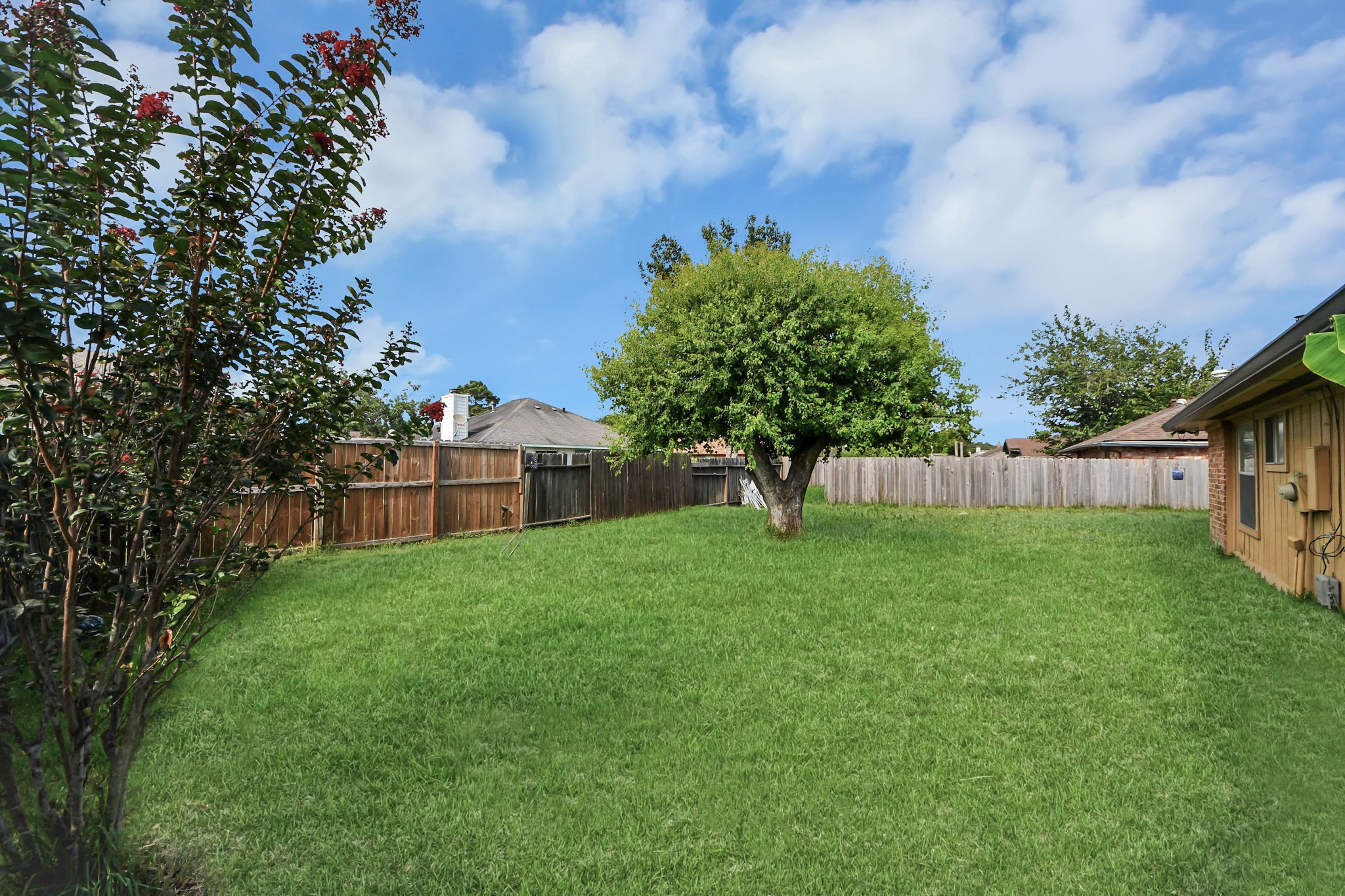 2455 Edgedale Drive Property Photo 41