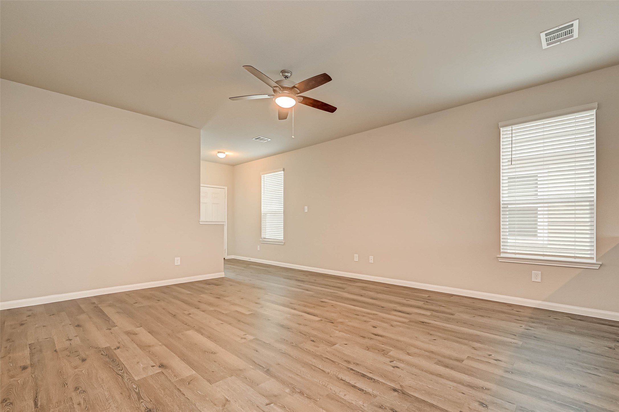 2507 Steelhead Drive Property Photo 4
