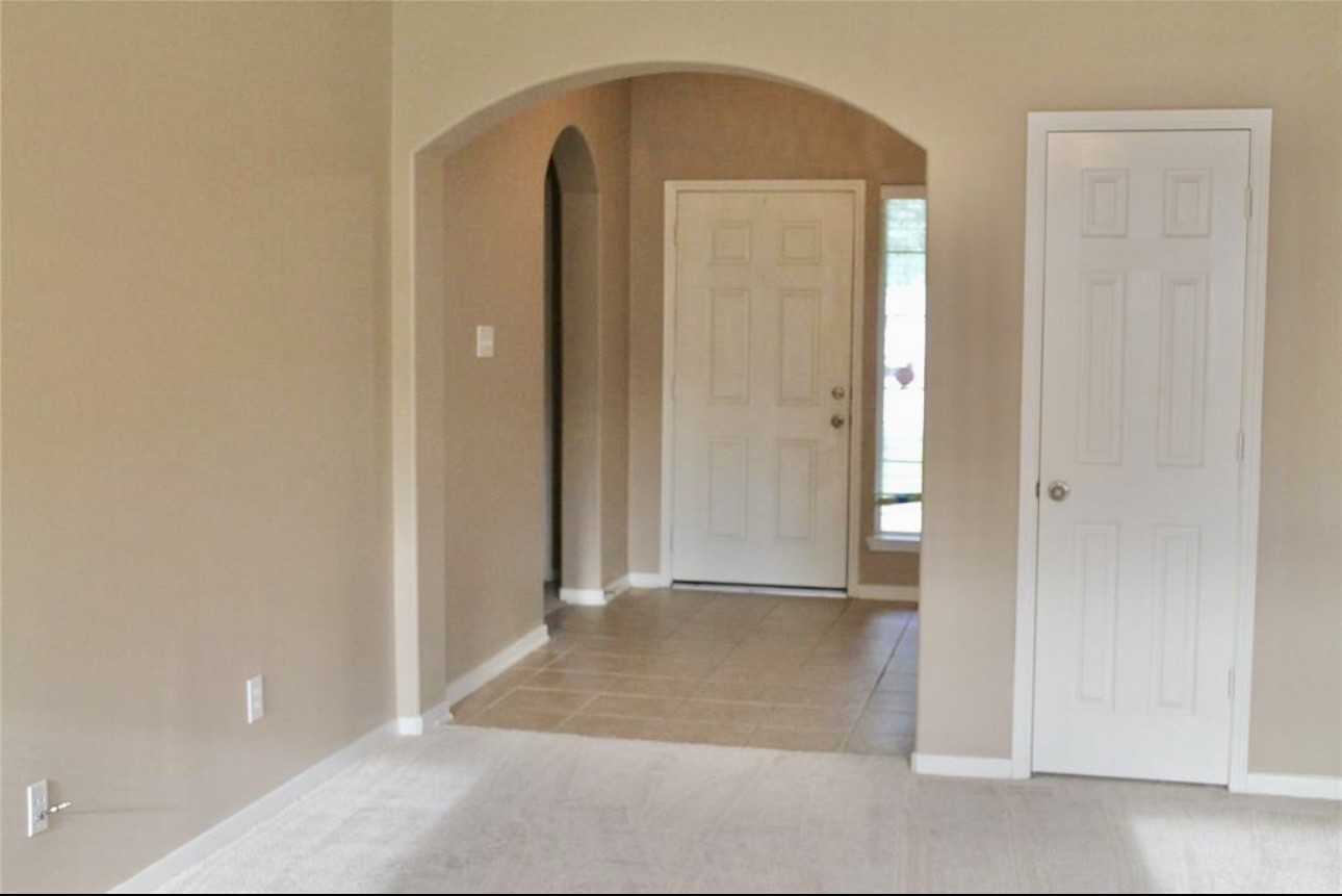 9419 Vander Rock Drive Property Photo 6
