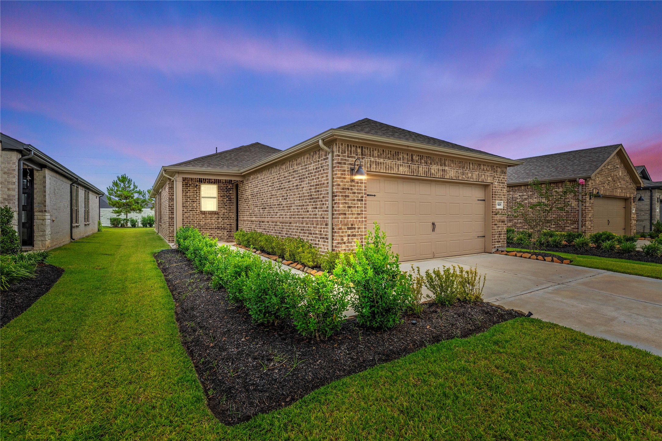 7831 Rolling Stone Drive Property Photo 1