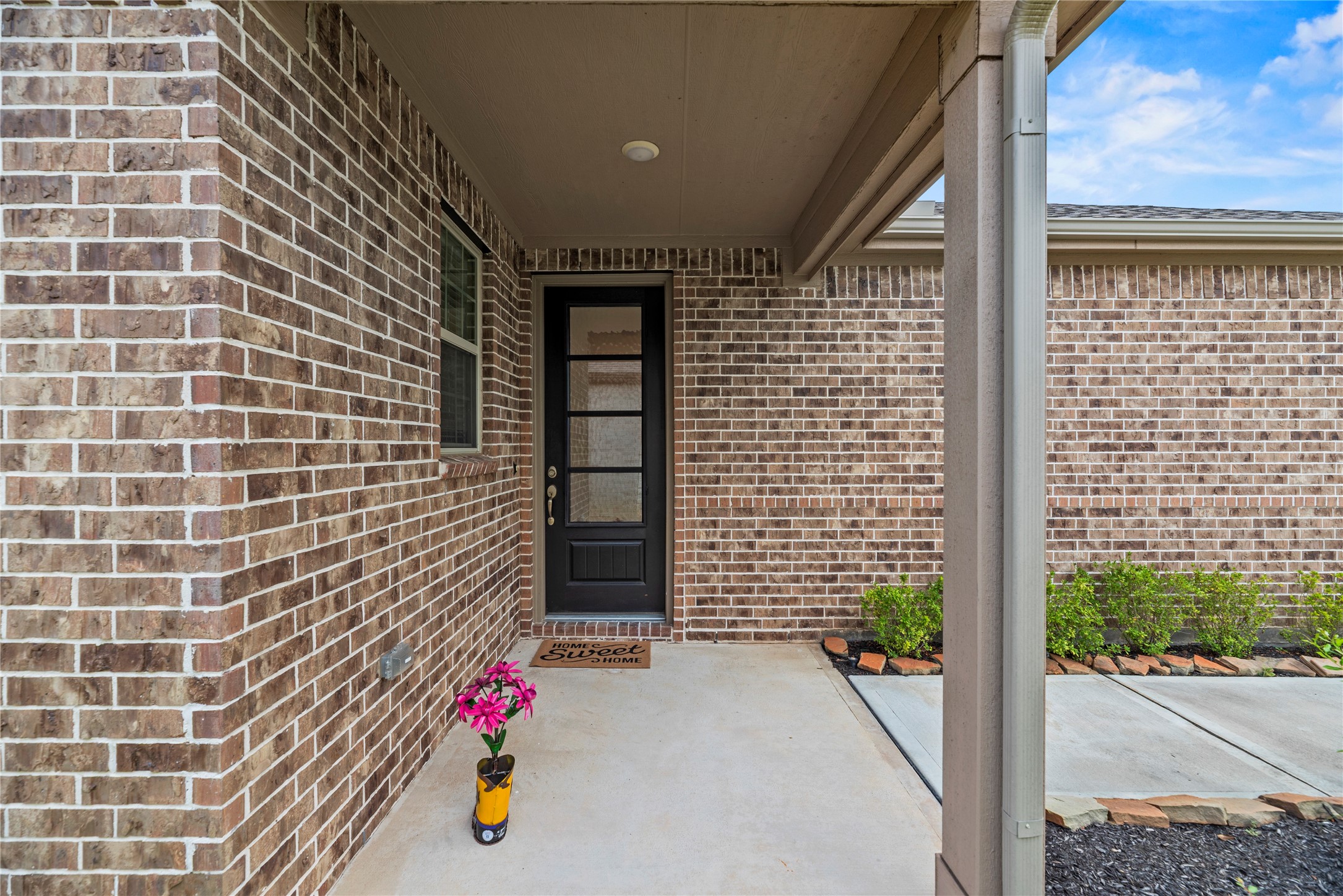 7831 Rolling Stone Drive Property Photo 4