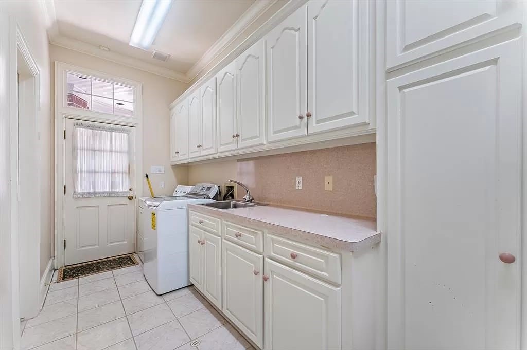 2907 Cedar Woods Place Property Photo 28