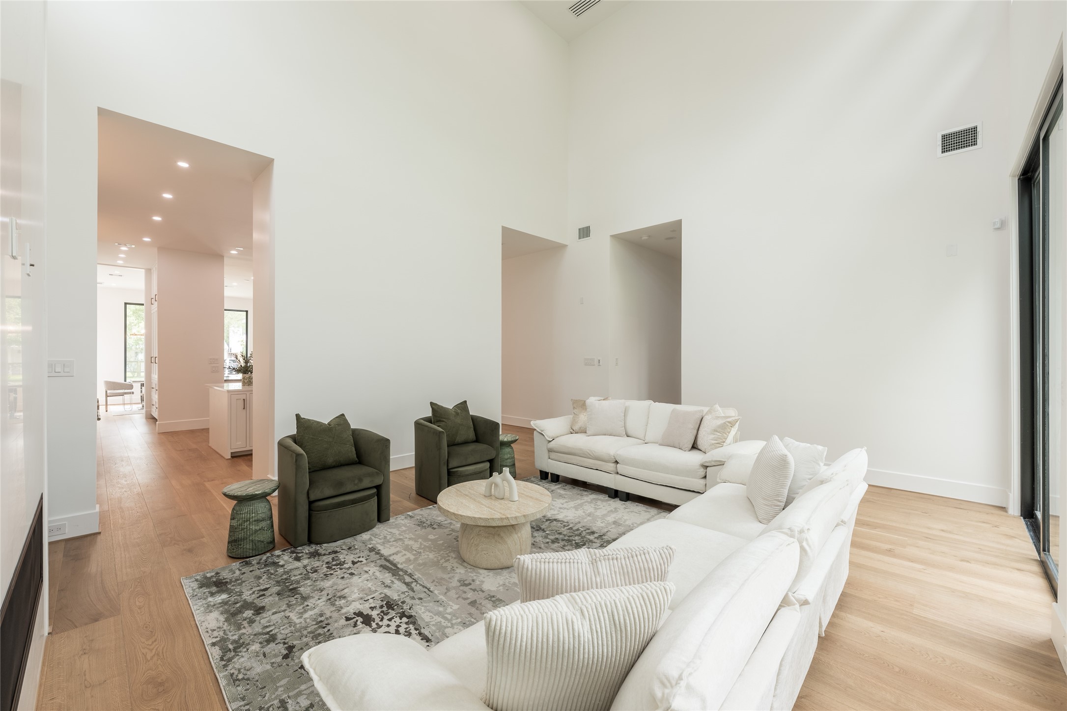 7006 Schiller Street Property Photo 14