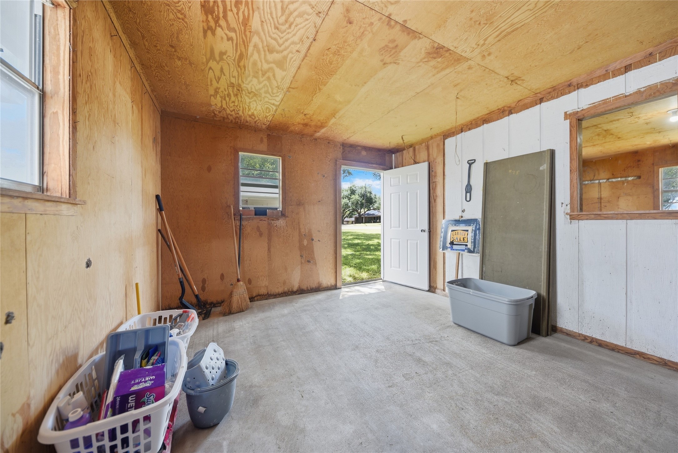 1505 Everitt Street Property Photo 9