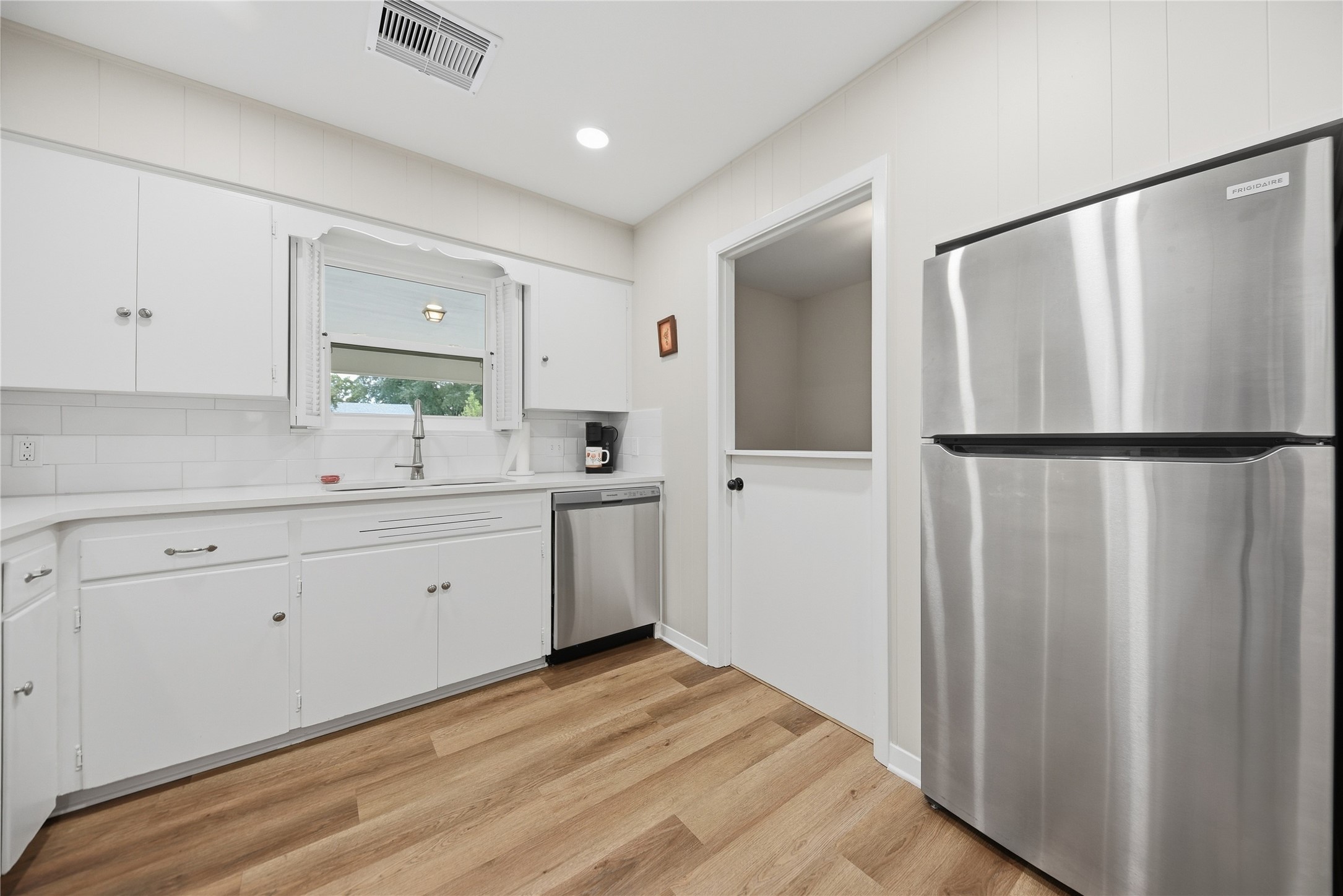 1505 Everitt Street Property Photo 14