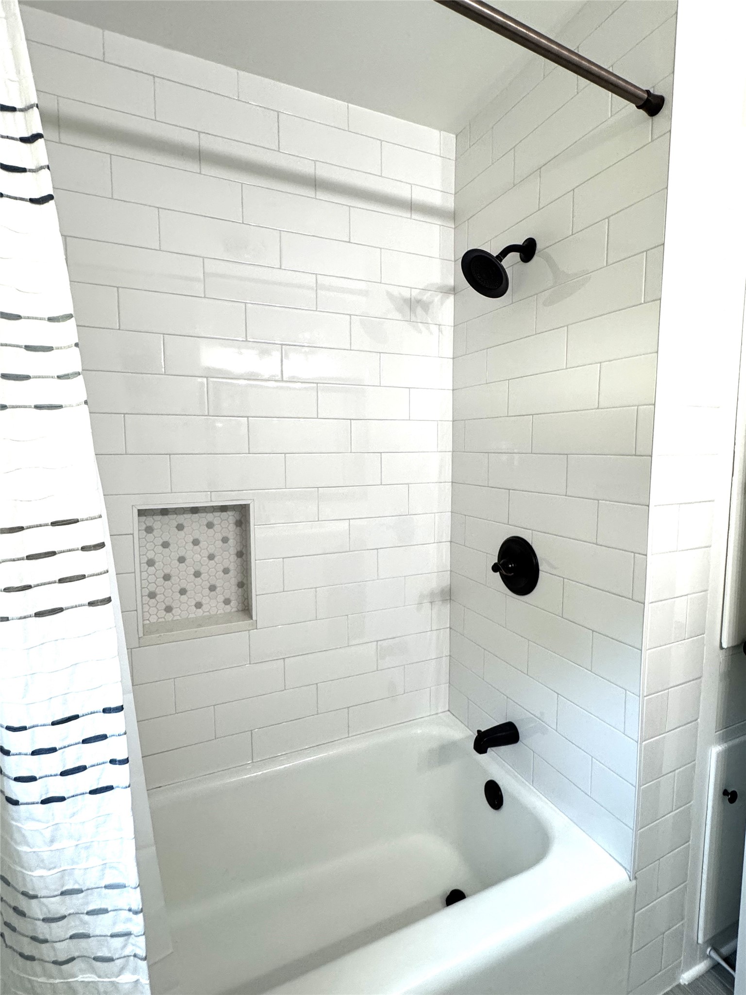 1505 Everitt Street Property Photo 25