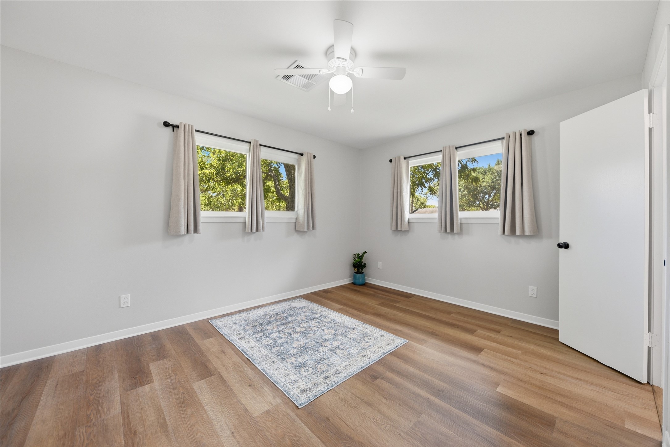1505 Everitt Street Property Photo 31