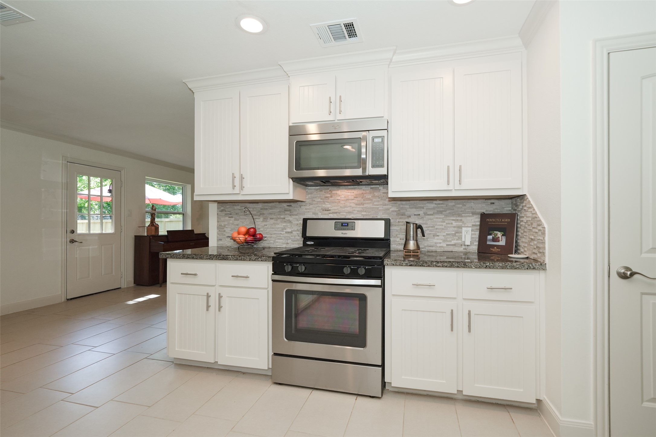 2714 Fortuna Drive Property Photo 11