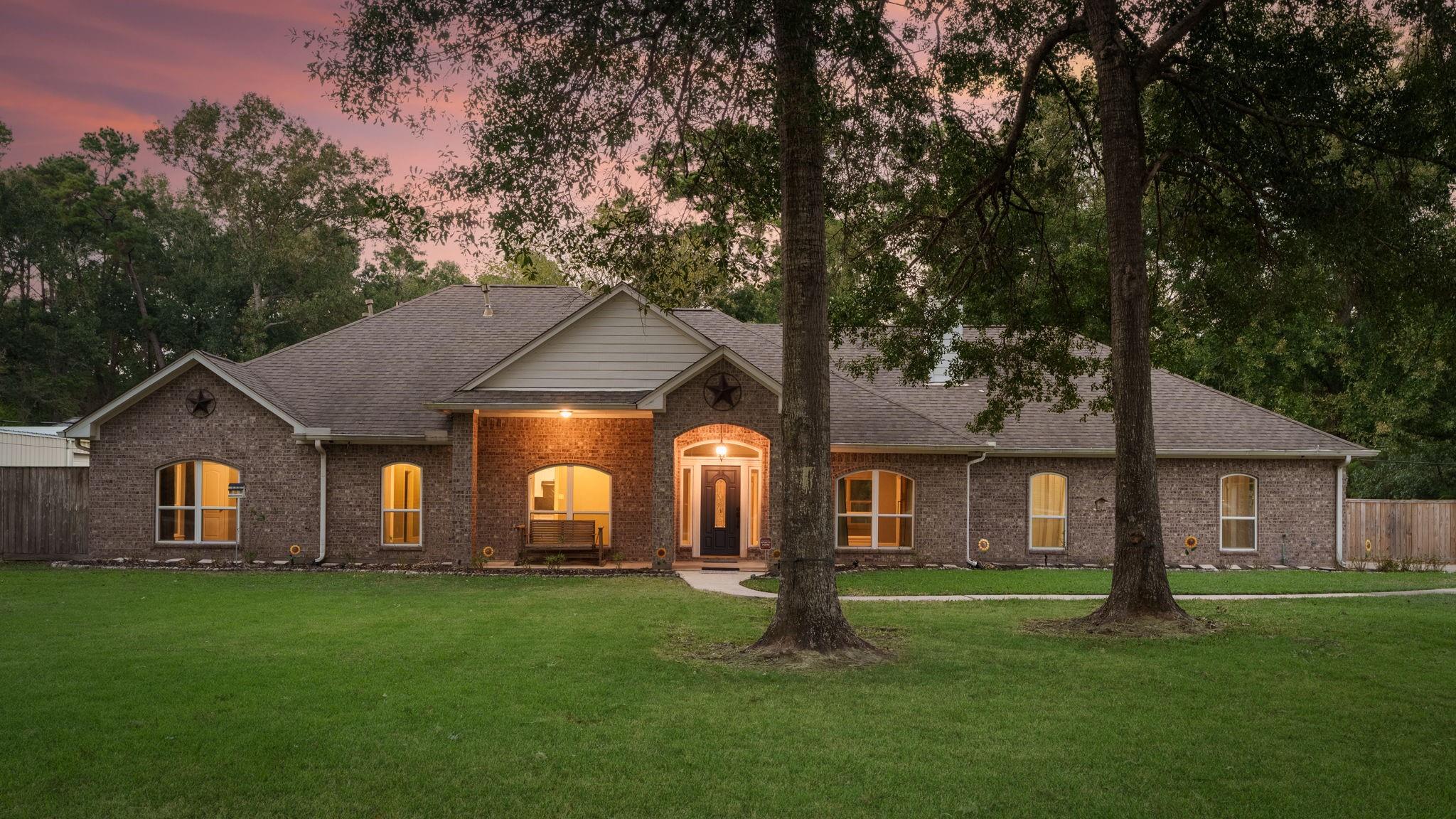 911 Winchester Bend, Huffman Tx 77336 Property Photo 1