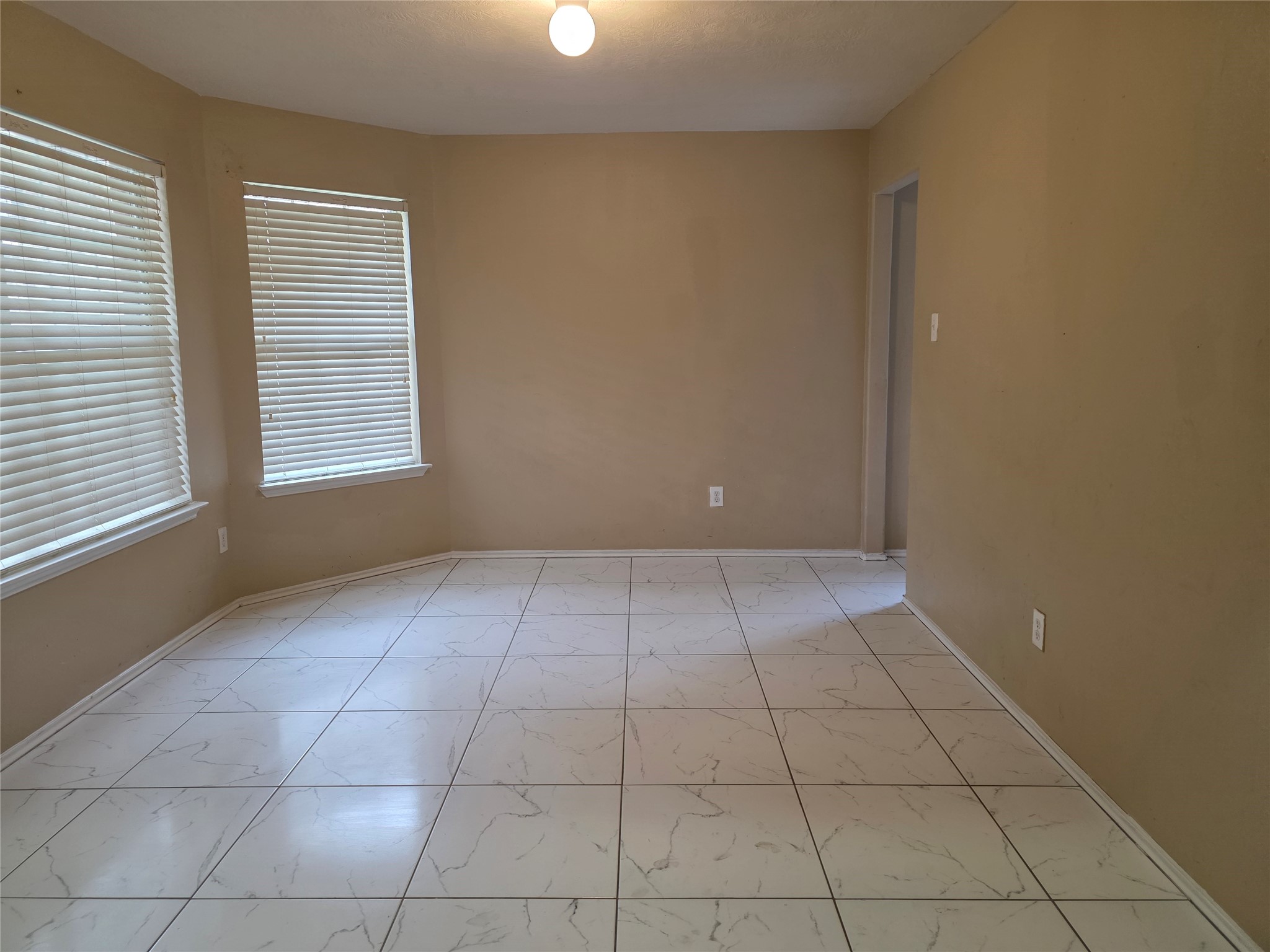 2659 Daryns Landing Drive Property Photo 7