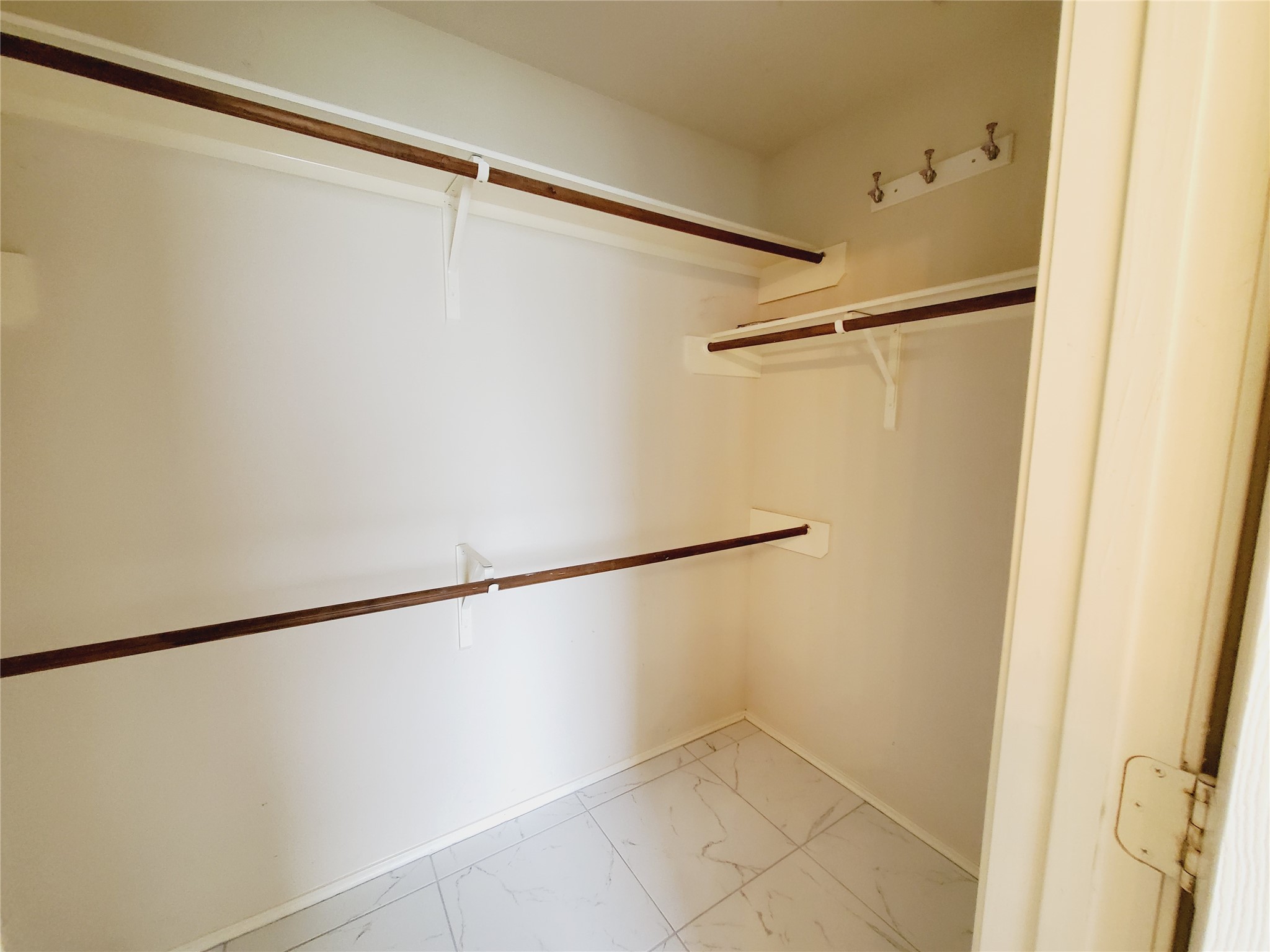 2659 Daryns Landing Drive Property Photo 12