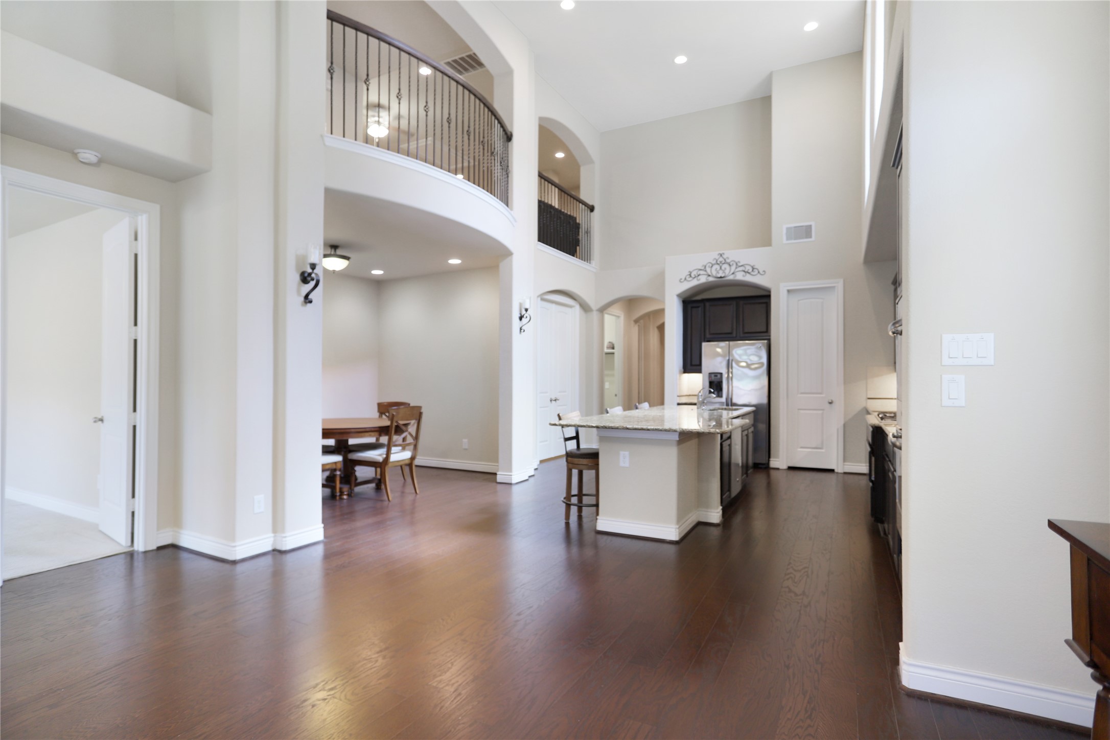 24139 Tapa Springs Lane Property Photo 3