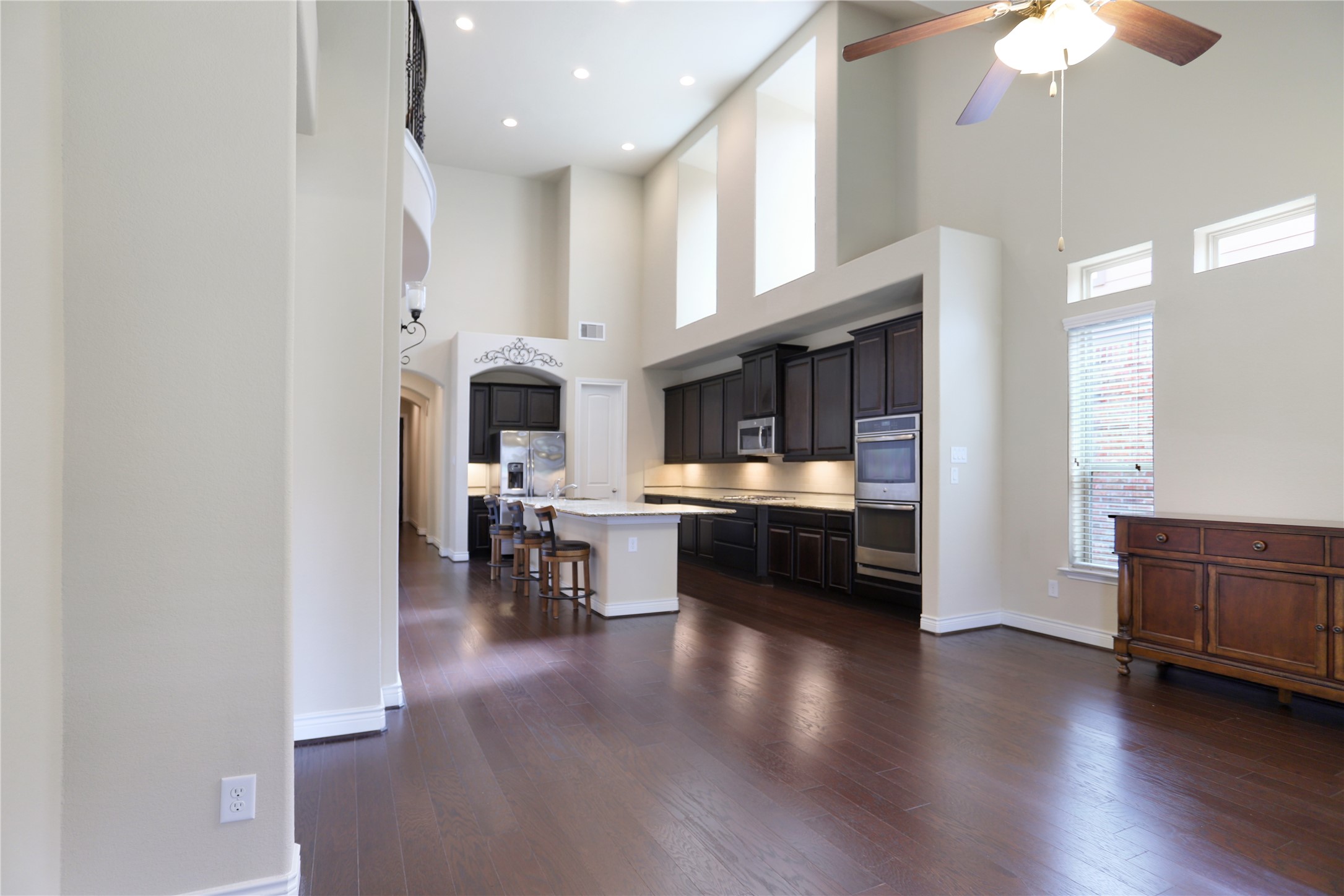 24139 Tapa Springs Lane Property Photo 4