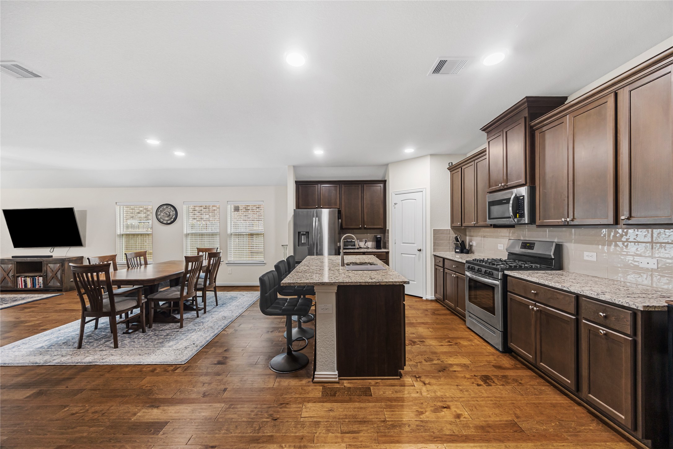 15014 Wiltshire Castle Ln Property Photo 6