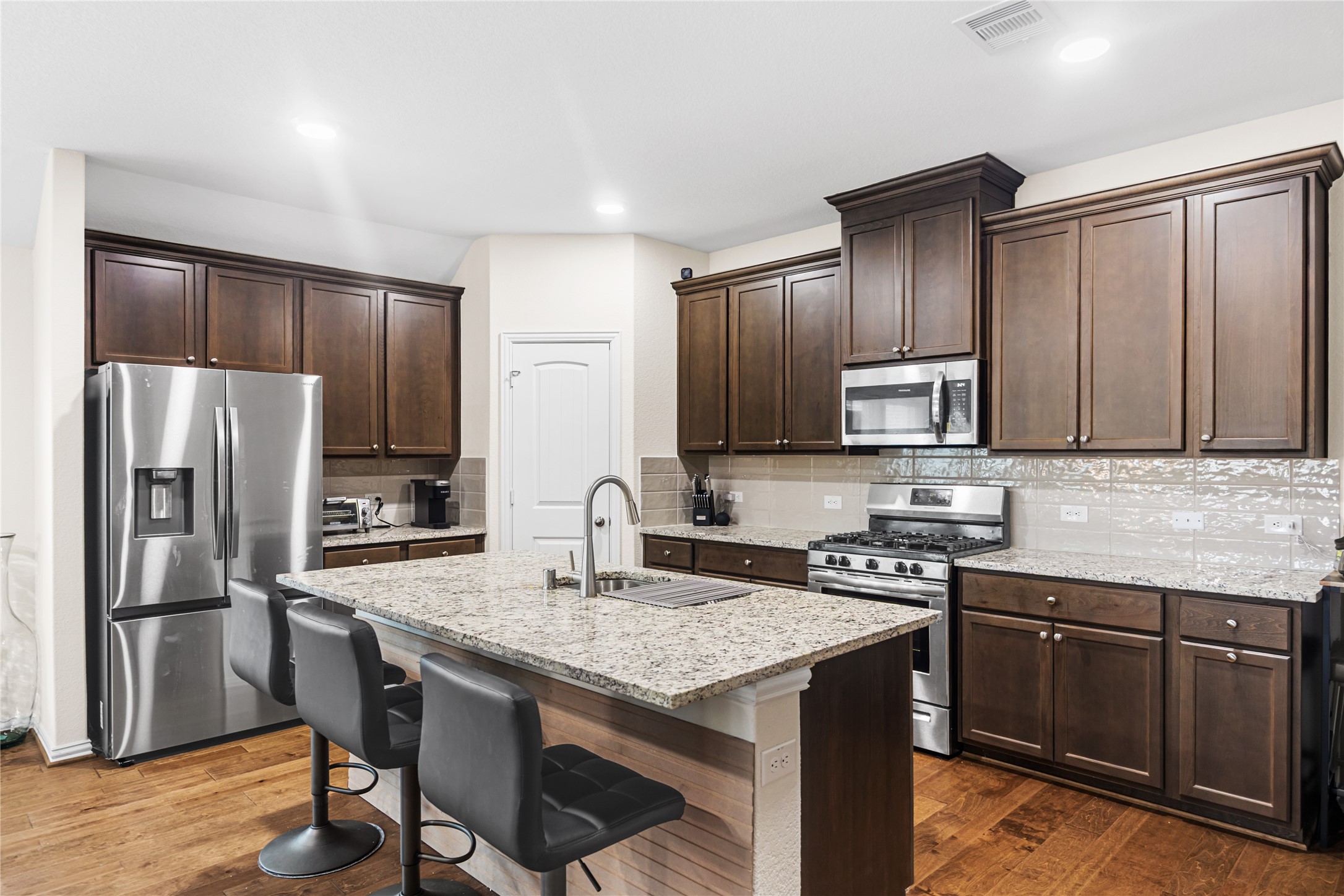 15014 Wiltshire Castle Ln Property Photo 7