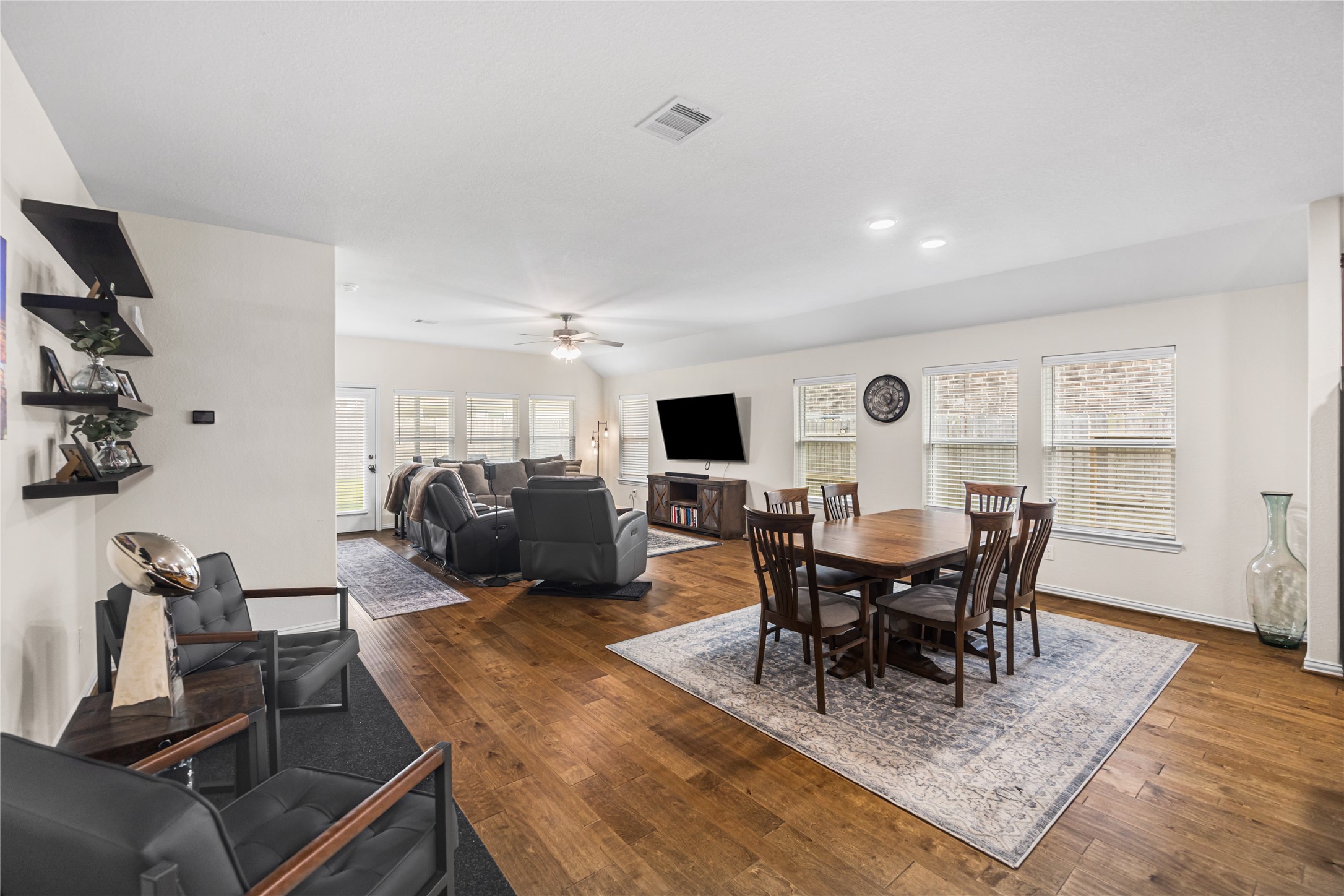 15014 Wiltshire Castle Ln Property Photo 8