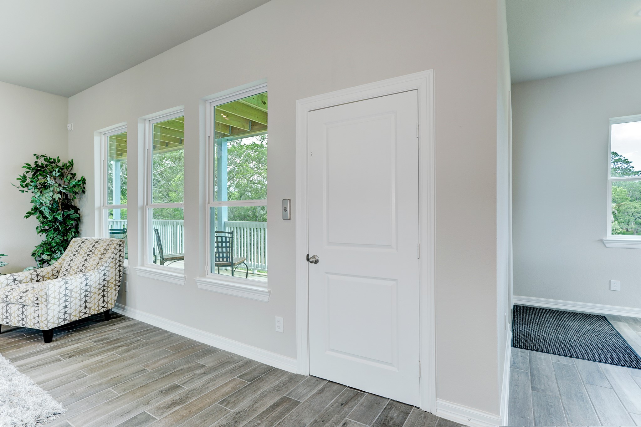 3921 Peacock Isle Drive Property Photo 6