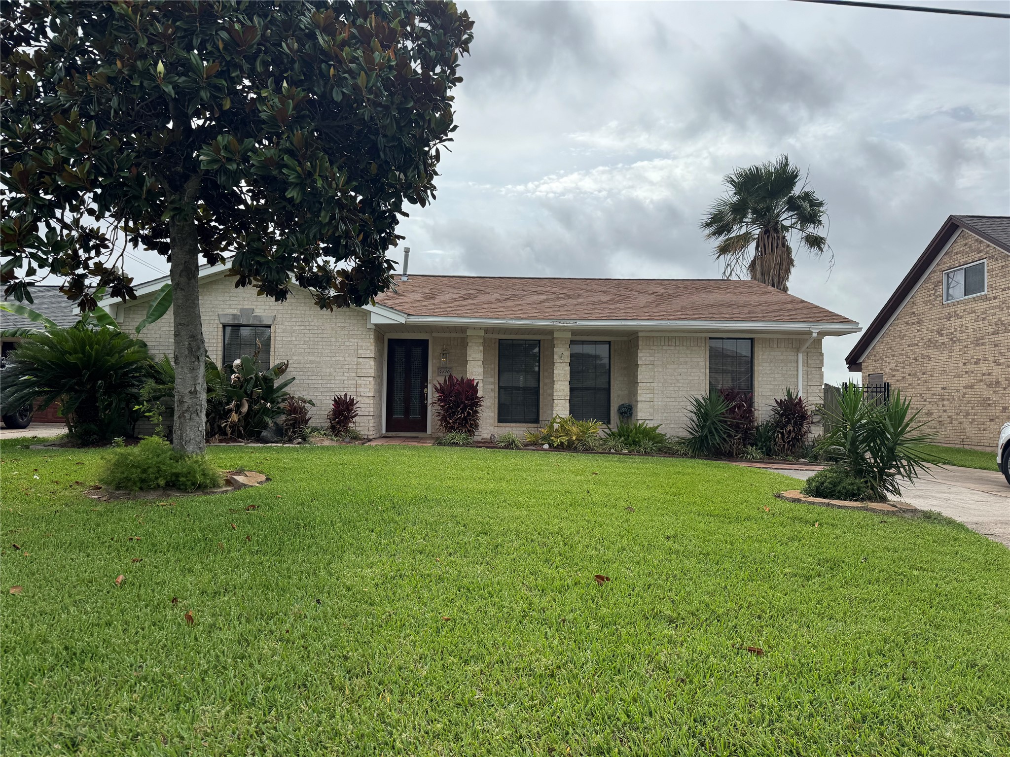 4126 17th Street N Property Photo