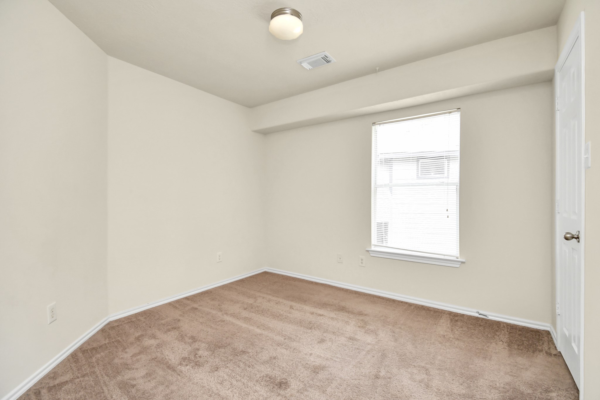 139 Benedict Canyon Loop Property Photo 15