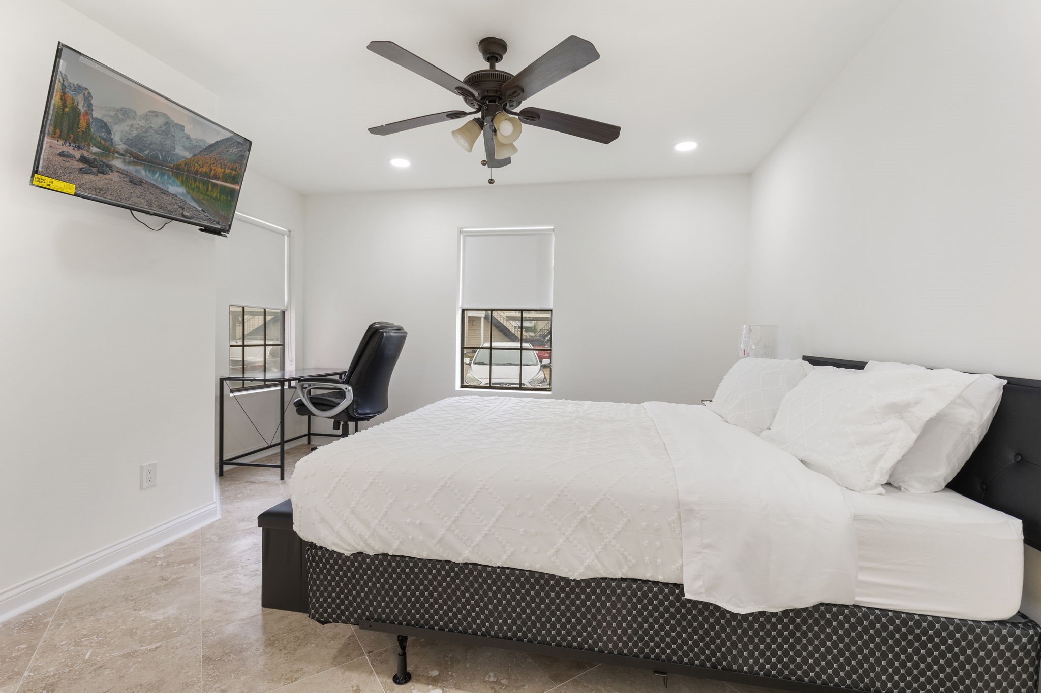 2750 Holly Hall Street 1111 Property Photo 12