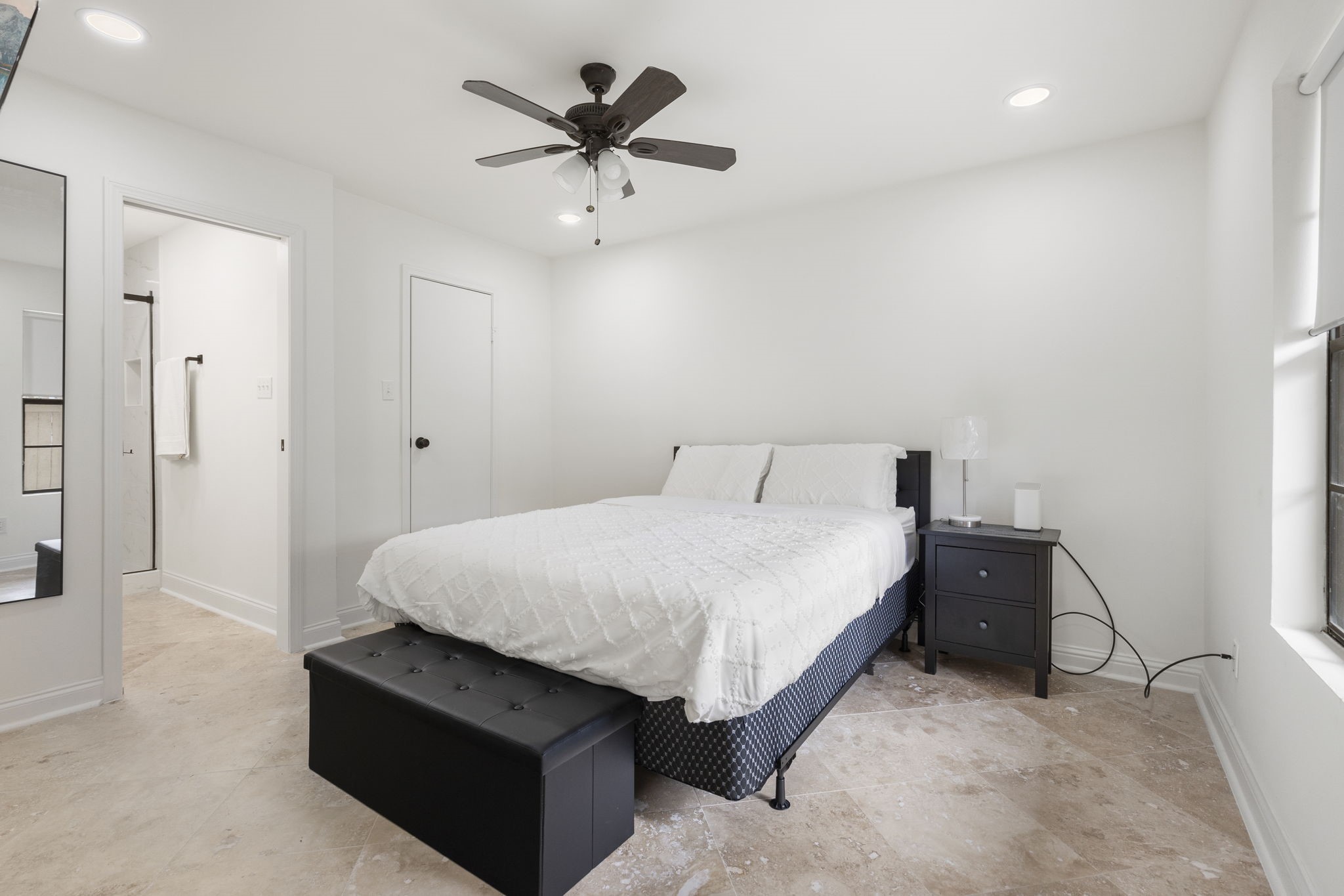 2750 Holly Hall Street 1111 Property Photo 17
