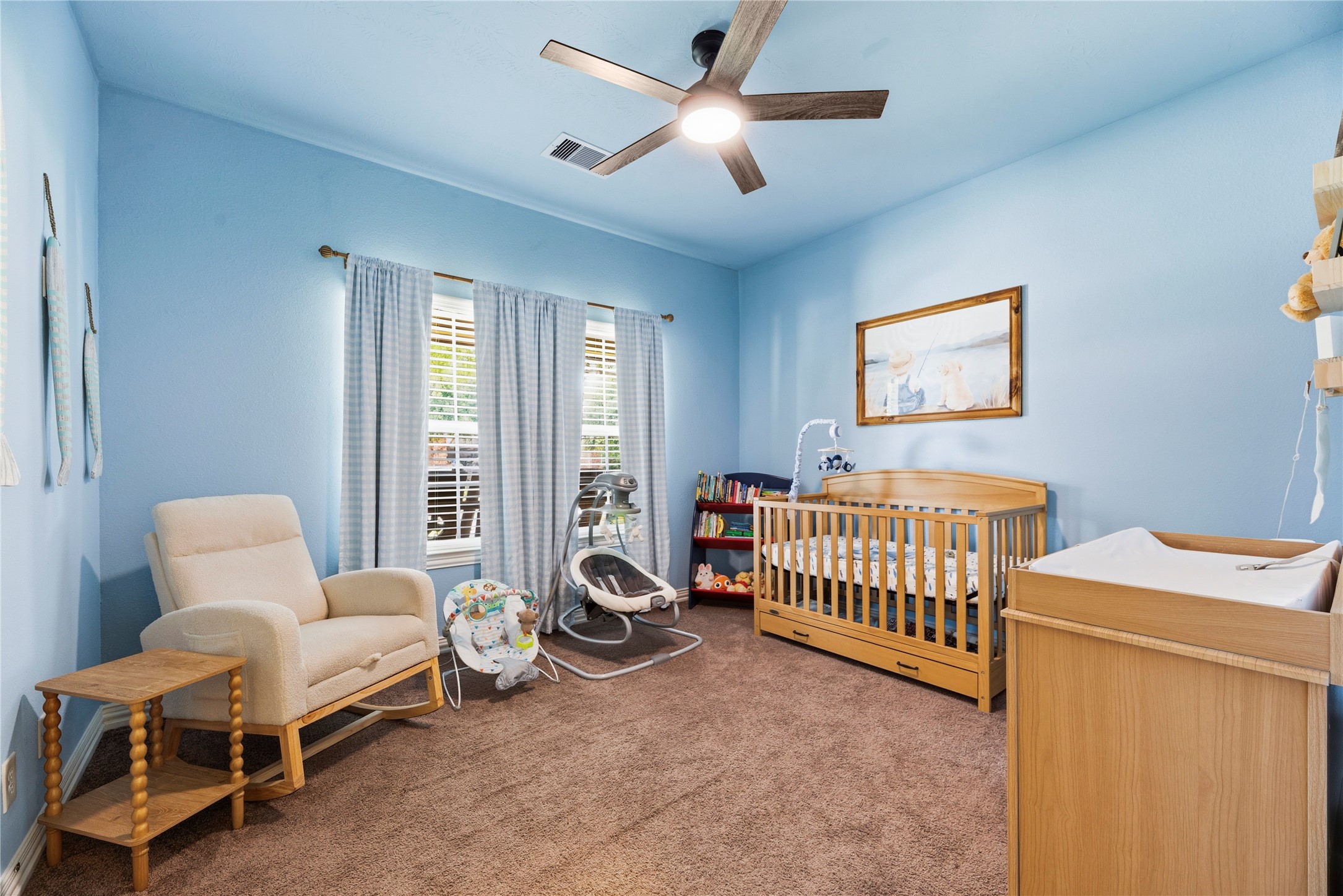 16014 Mark Crest Drive Property Photo 14