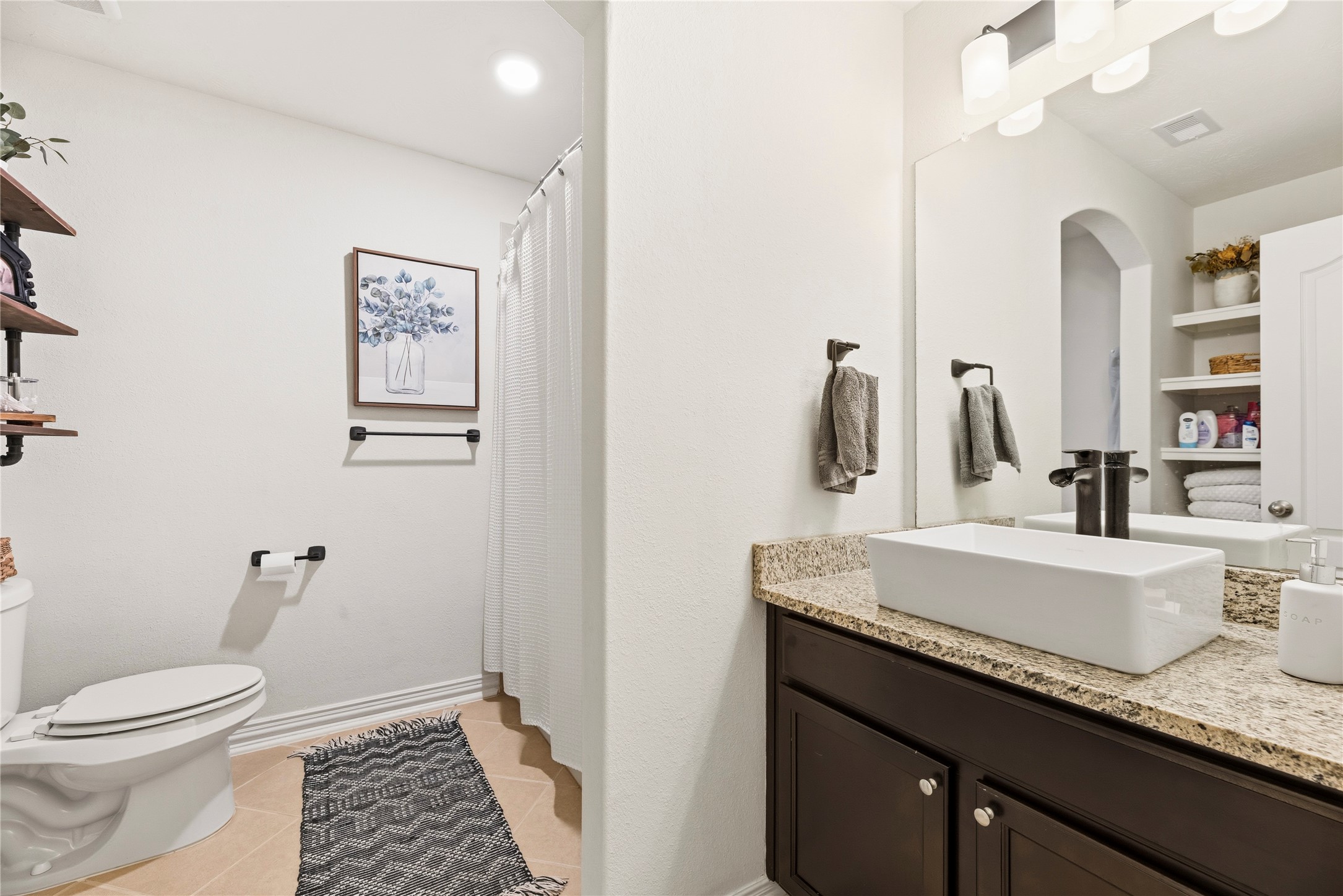 16014 Mark Crest Drive Property Photo 15