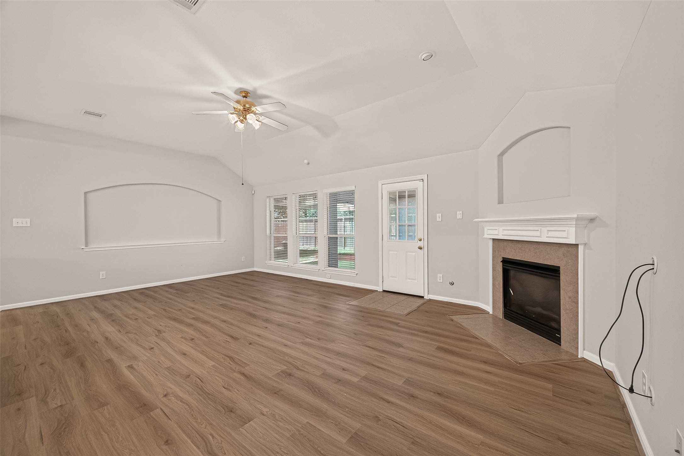 4823 Grand Chateau Lane Property Photo 7