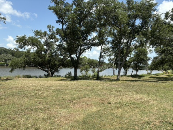 0 Fm 2611 Property Photo 6