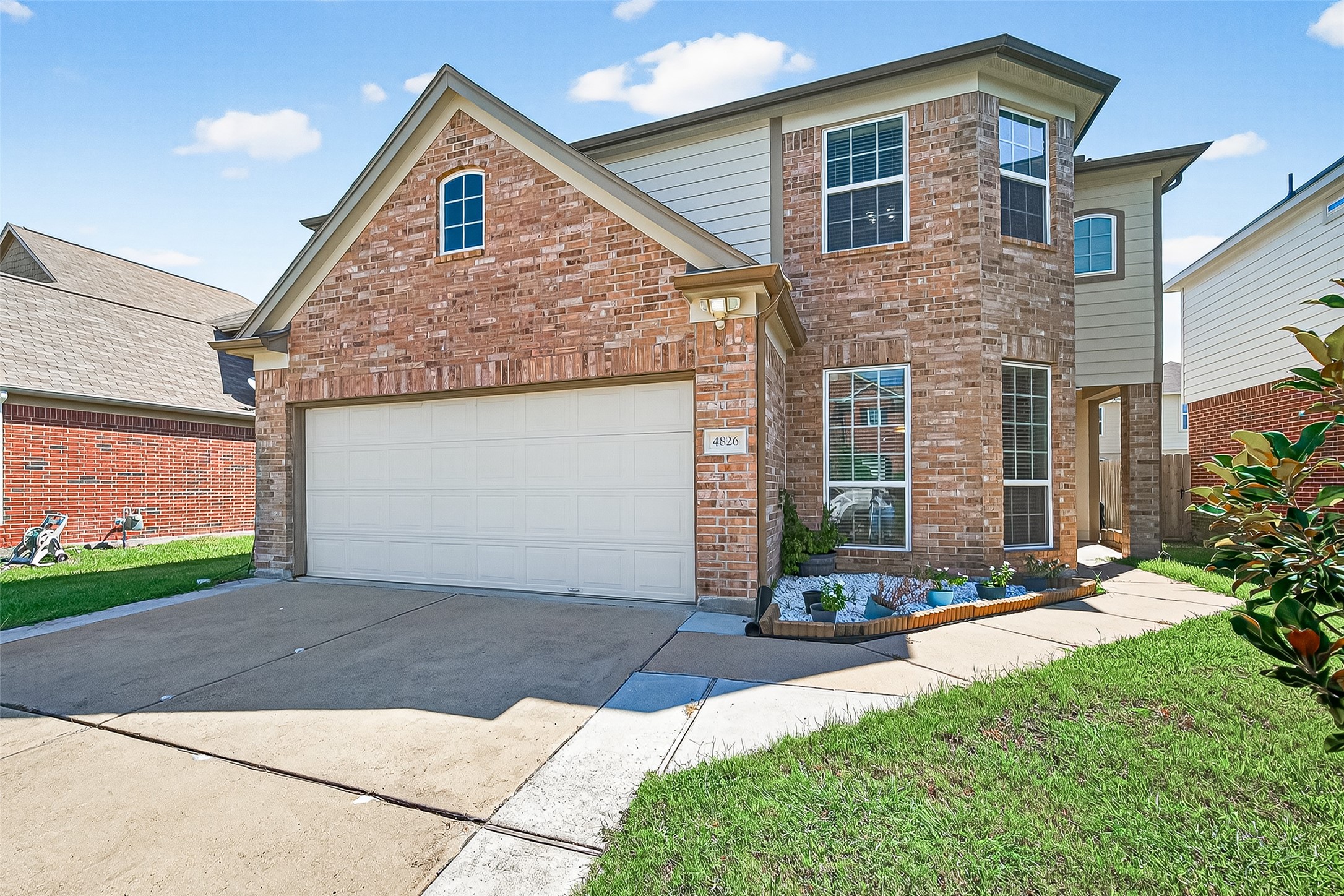 4826 Gingham Check Court Property Photo 3