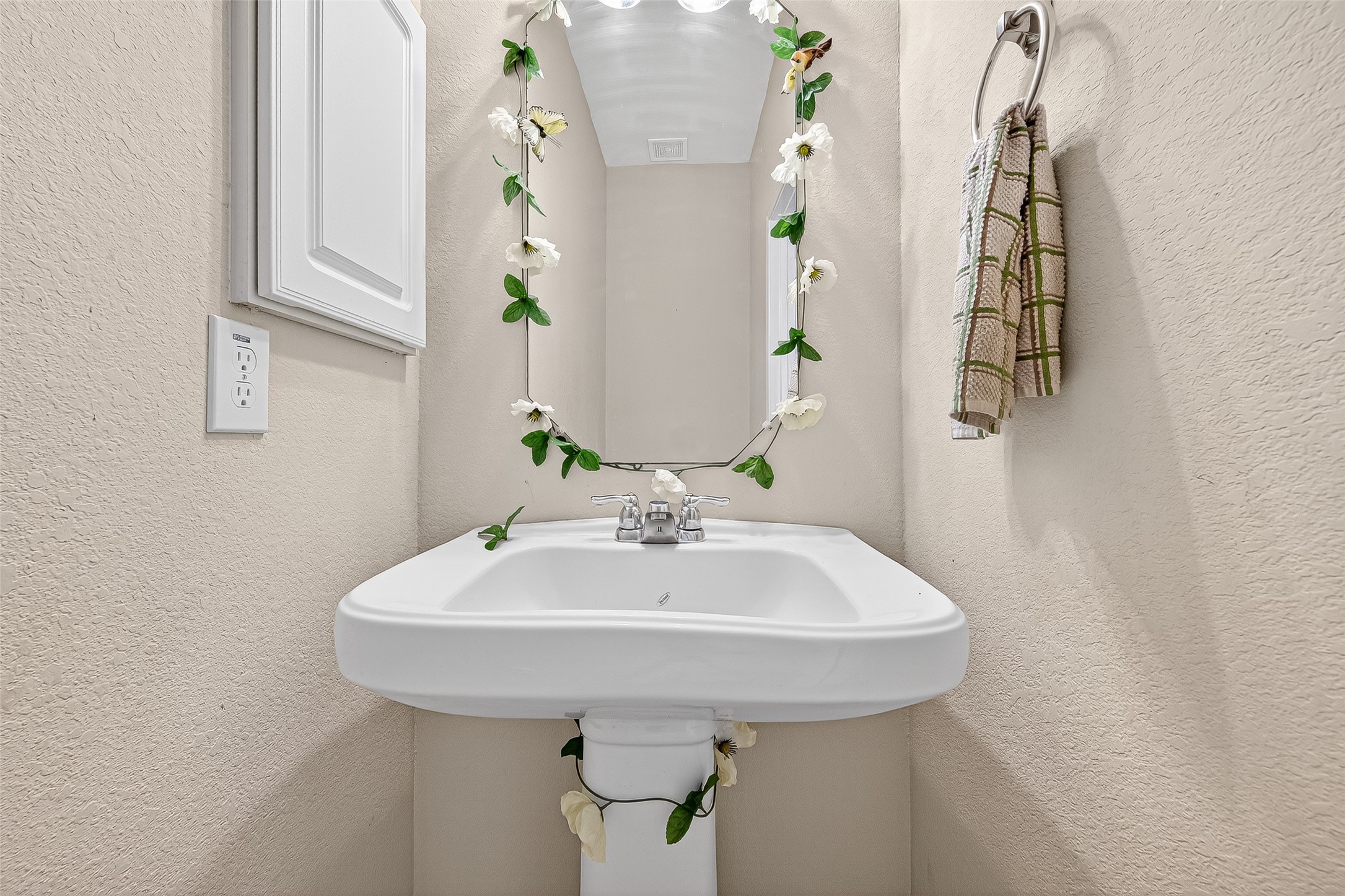 4826 Gingham Check Court Property Photo 17