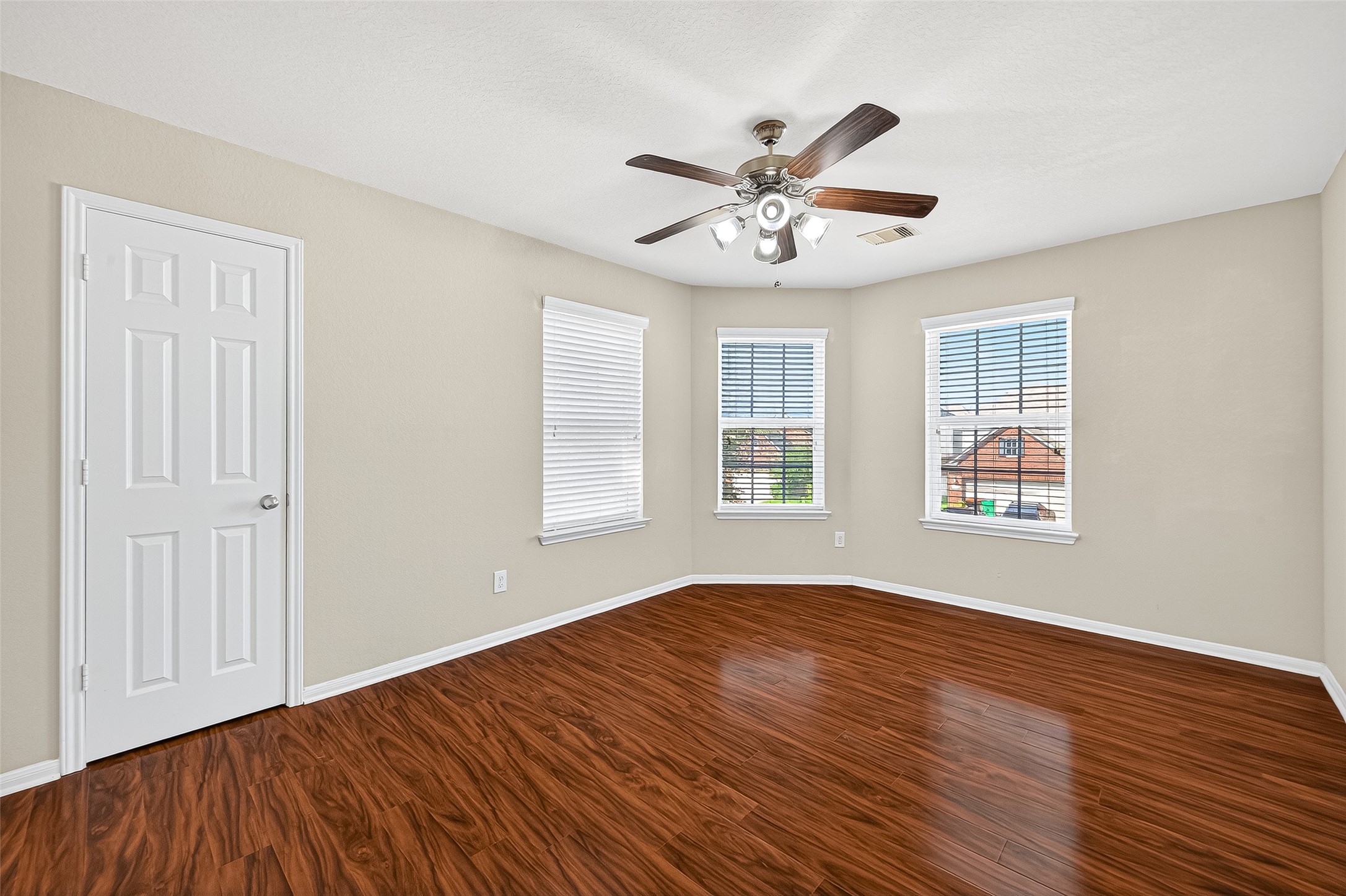 4826 Gingham Check Court Property Photo 22