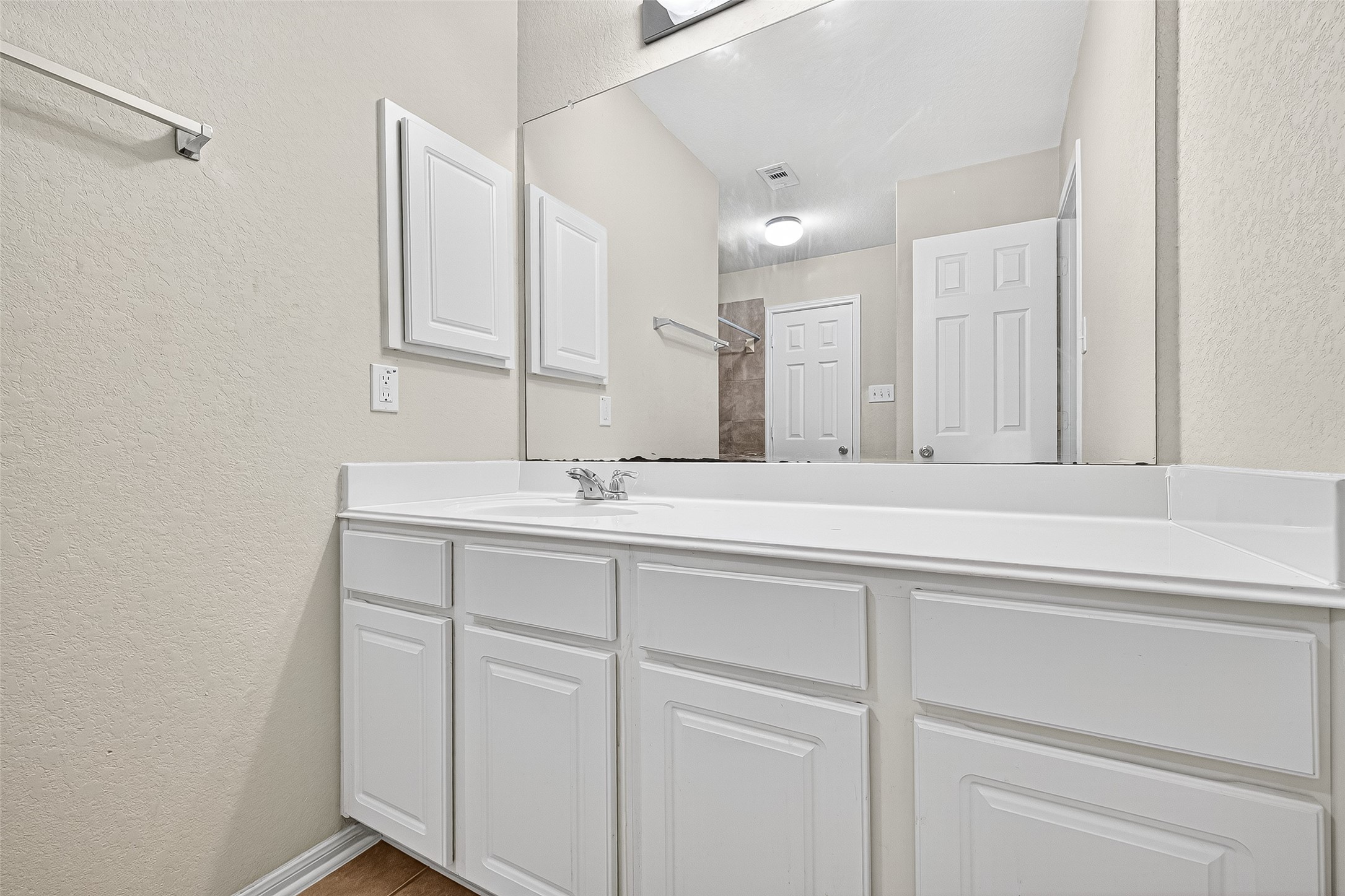 4826 Gingham Check Court Property Photo 25