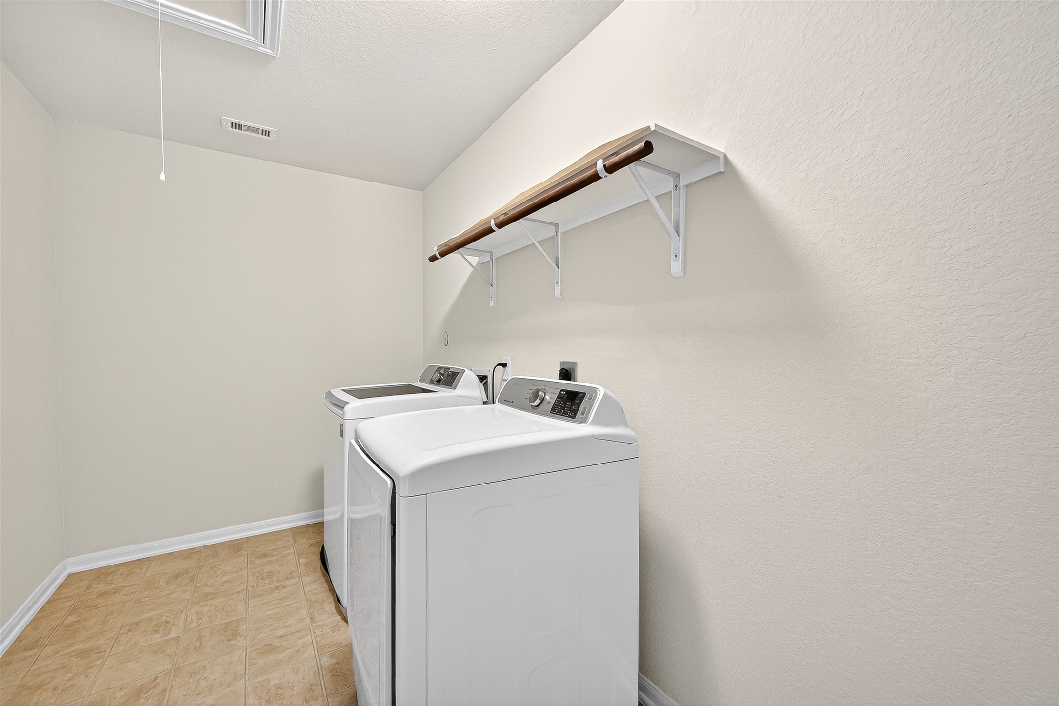 4826 Gingham Check Court Property Photo 27