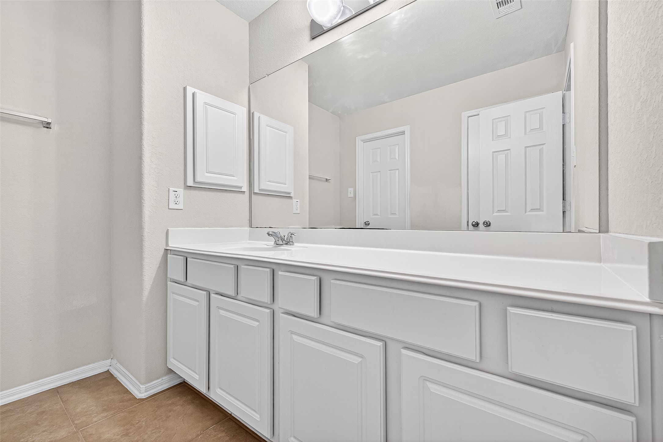 4826 Gingham Check Court Property Photo 29