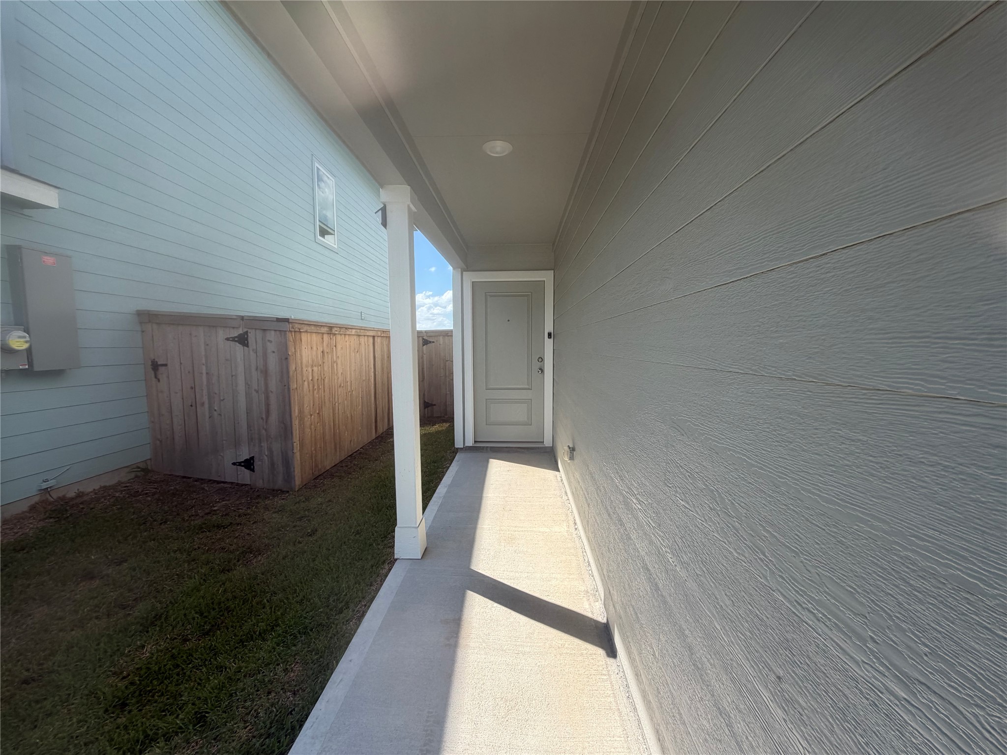 930 Pertuso Lane Property Photo 3