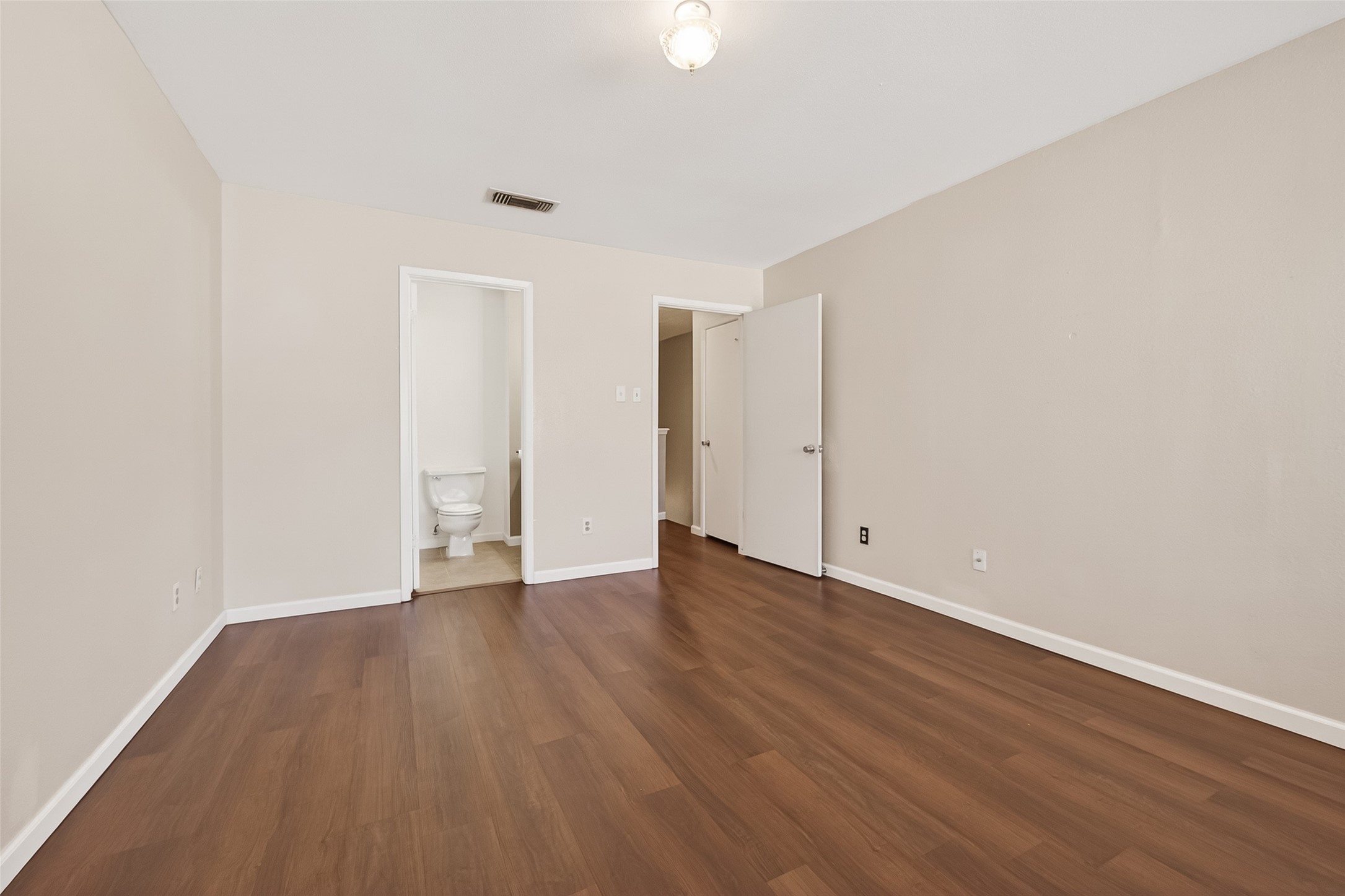 1920 Augusta Drive 7 Property Photo 15