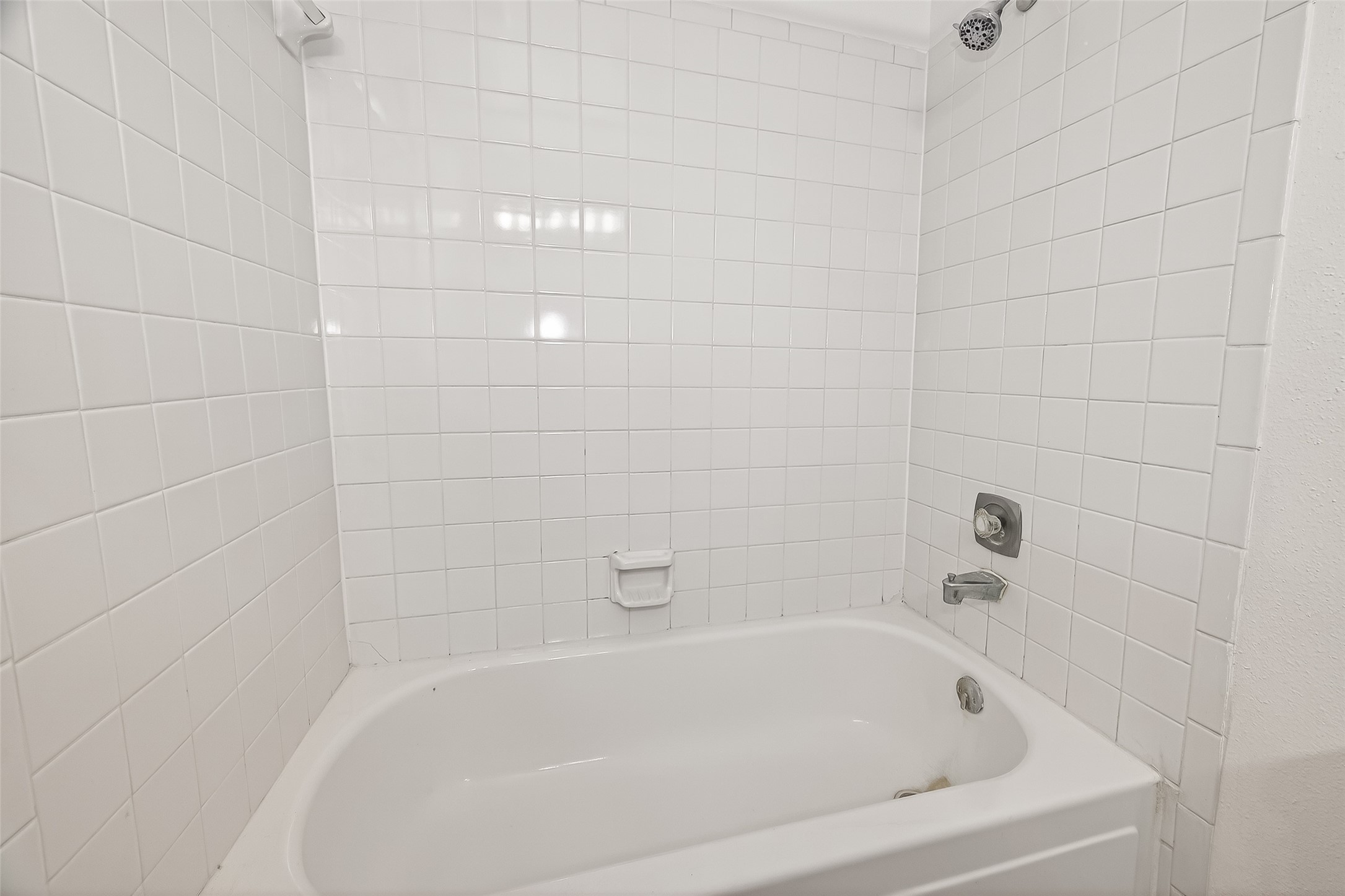 1920 Augusta Drive 7 Property Photo 18