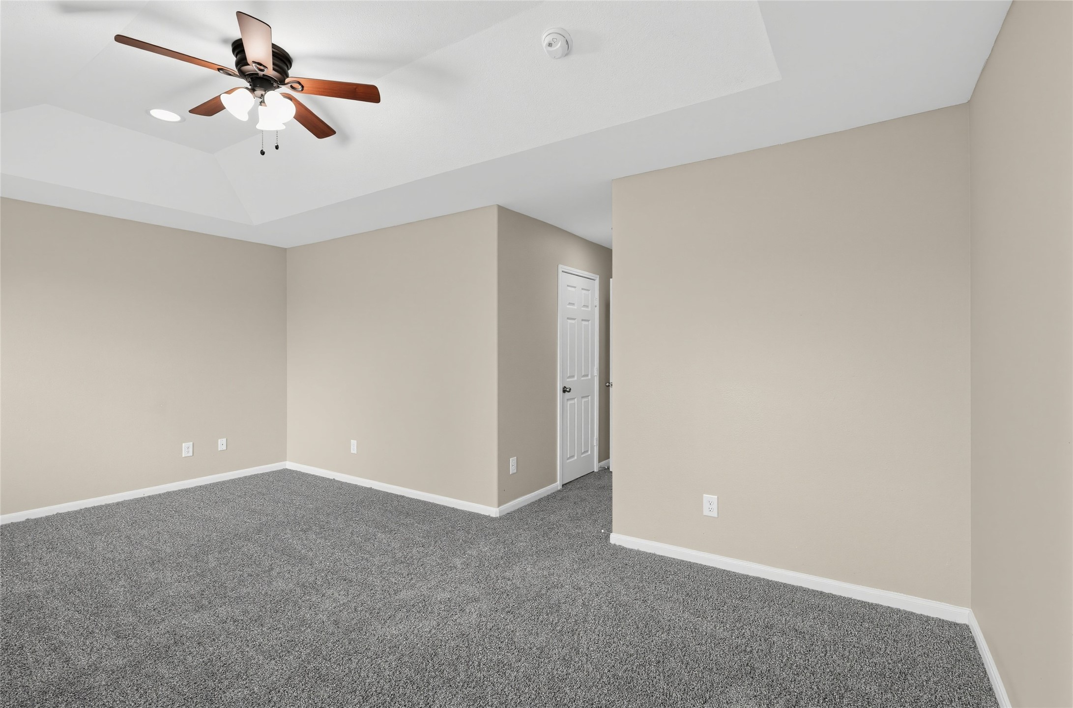 17132 Wilthorne Gardens Court Property Photo 14