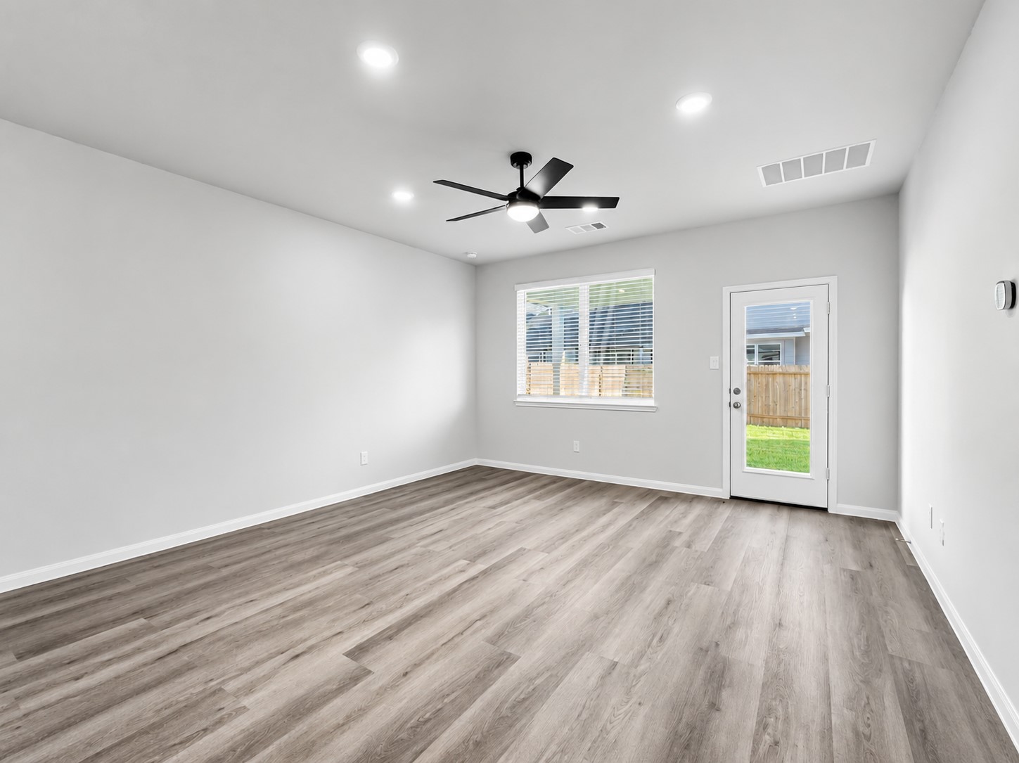 2328 Pipefish Drive Property Photo 9