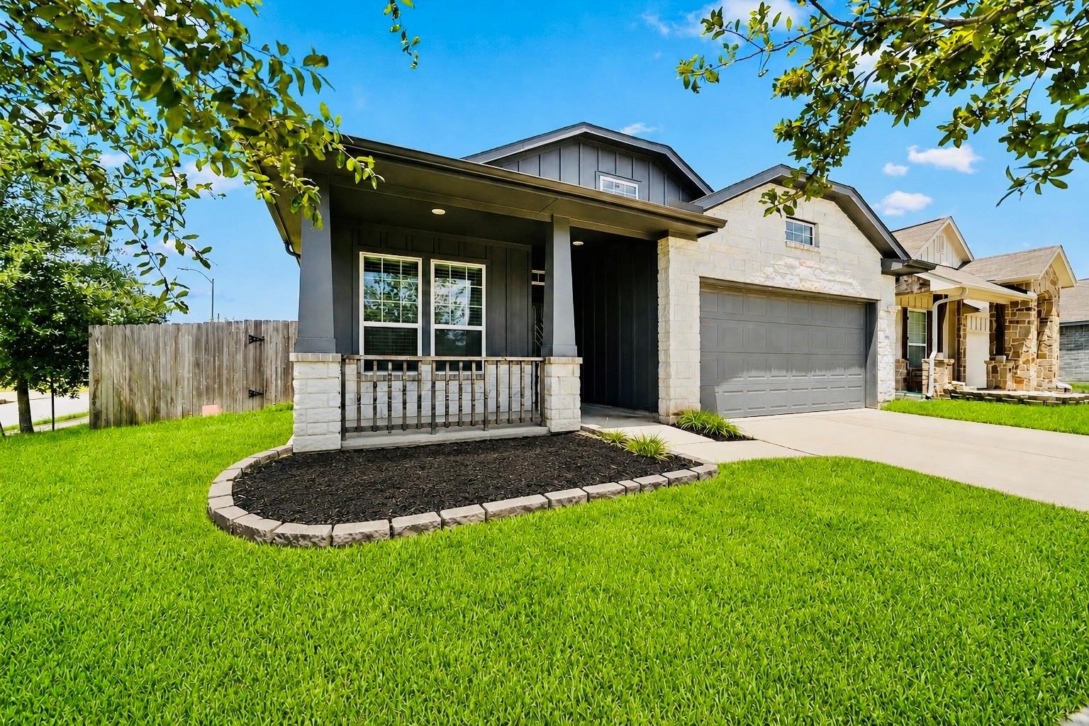 11710 Rosehall Reach Ln Property Photo 3