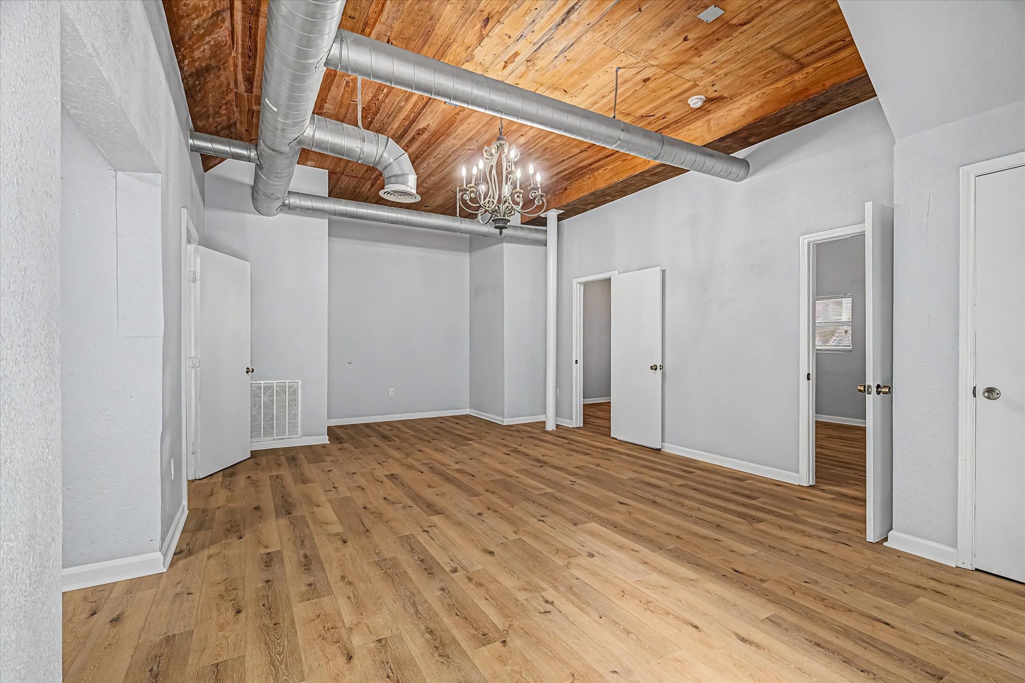 1827 Avenue O 2 Property Photo 7