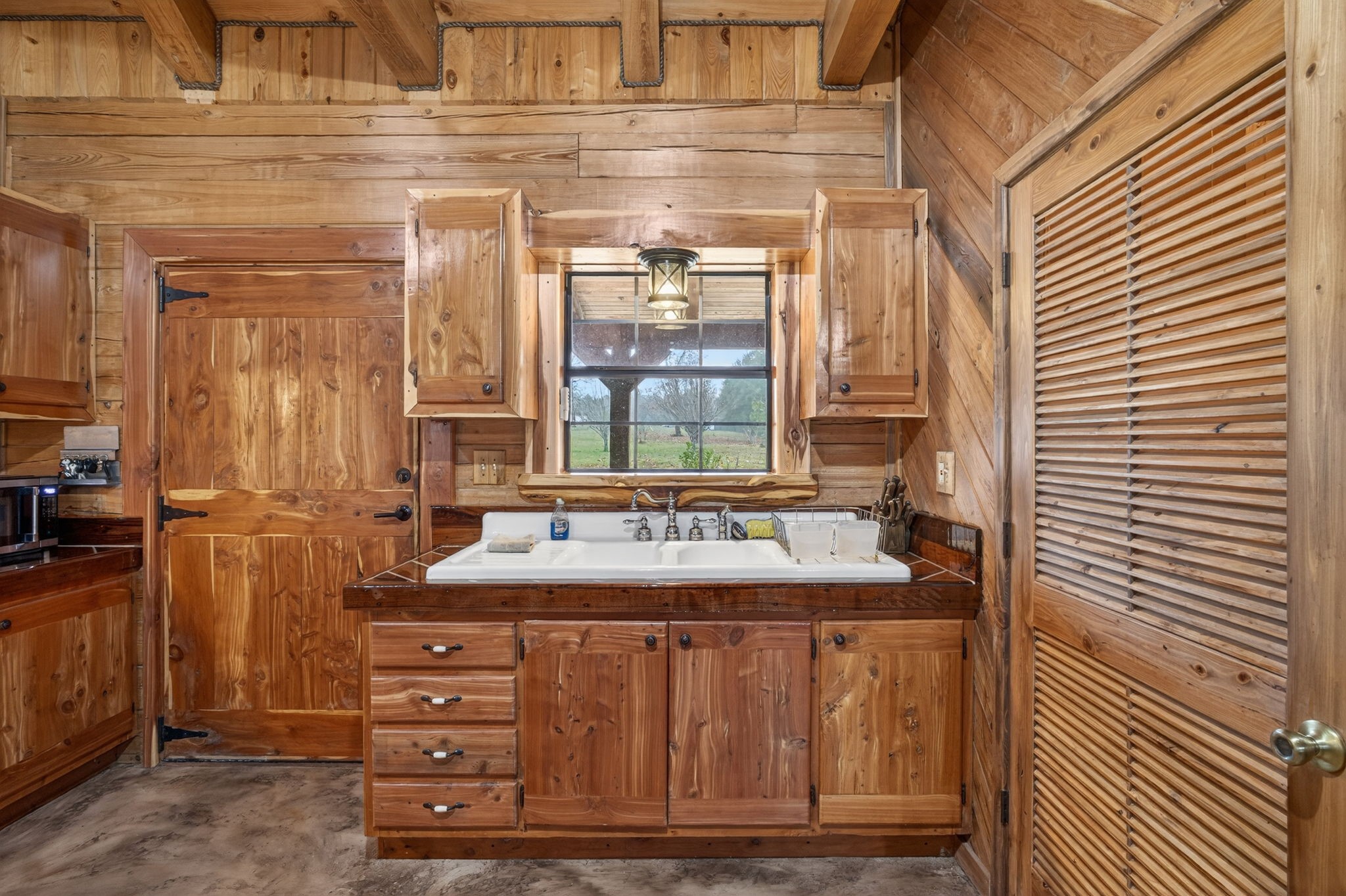 3723 E Fm 256 E Property Photo 12