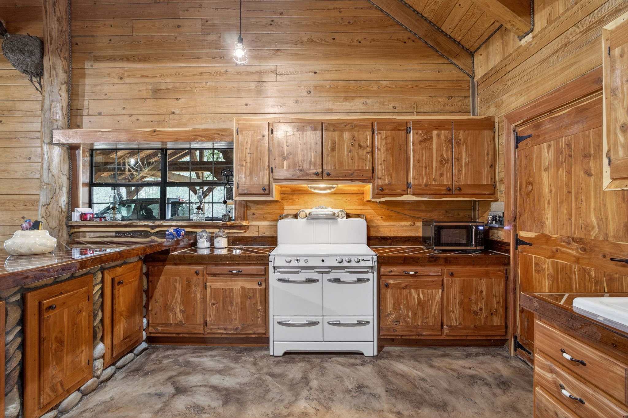 3723 E Fm 256 E Property Photo 13