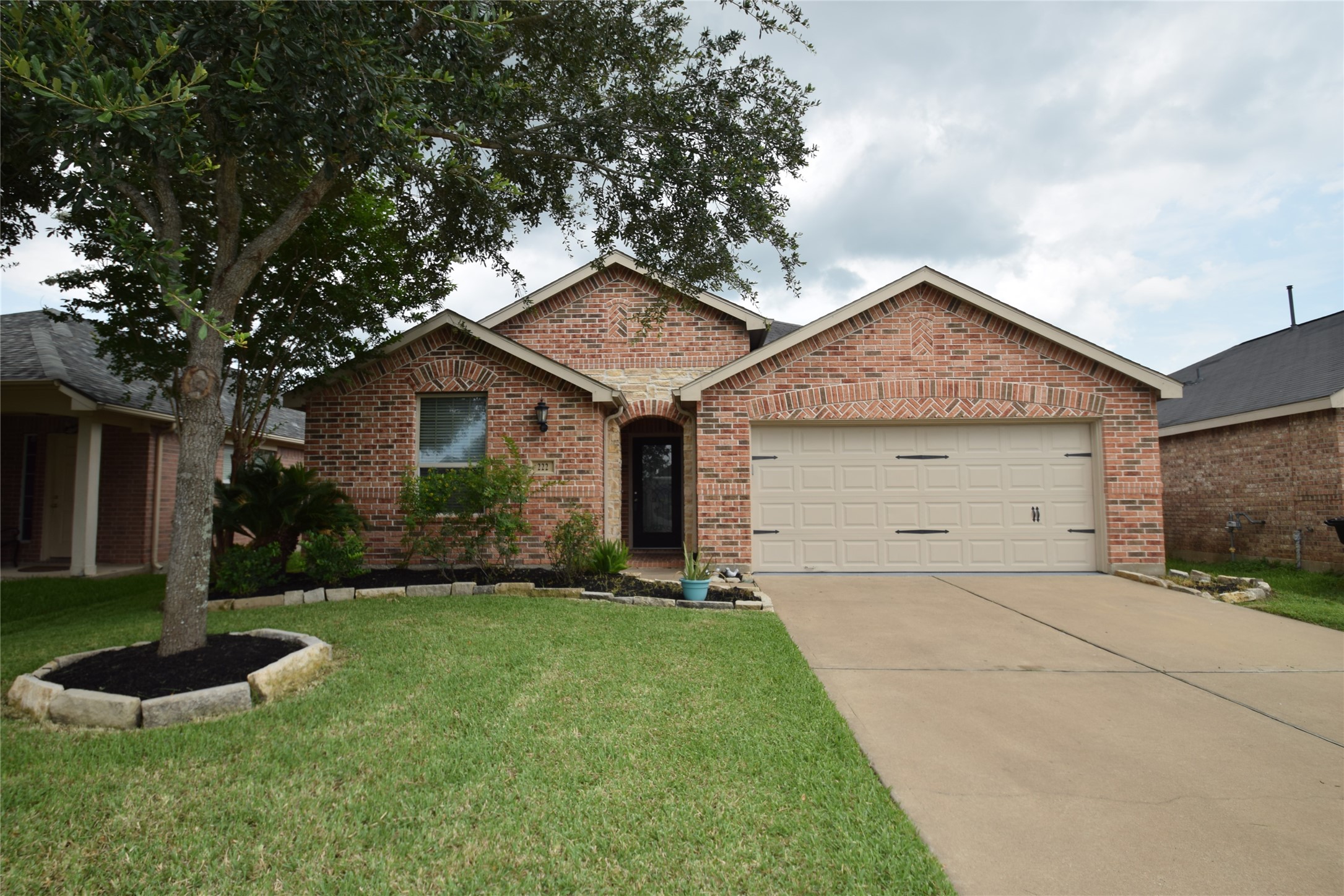 222 Golden Grain Drive Property Photo 1