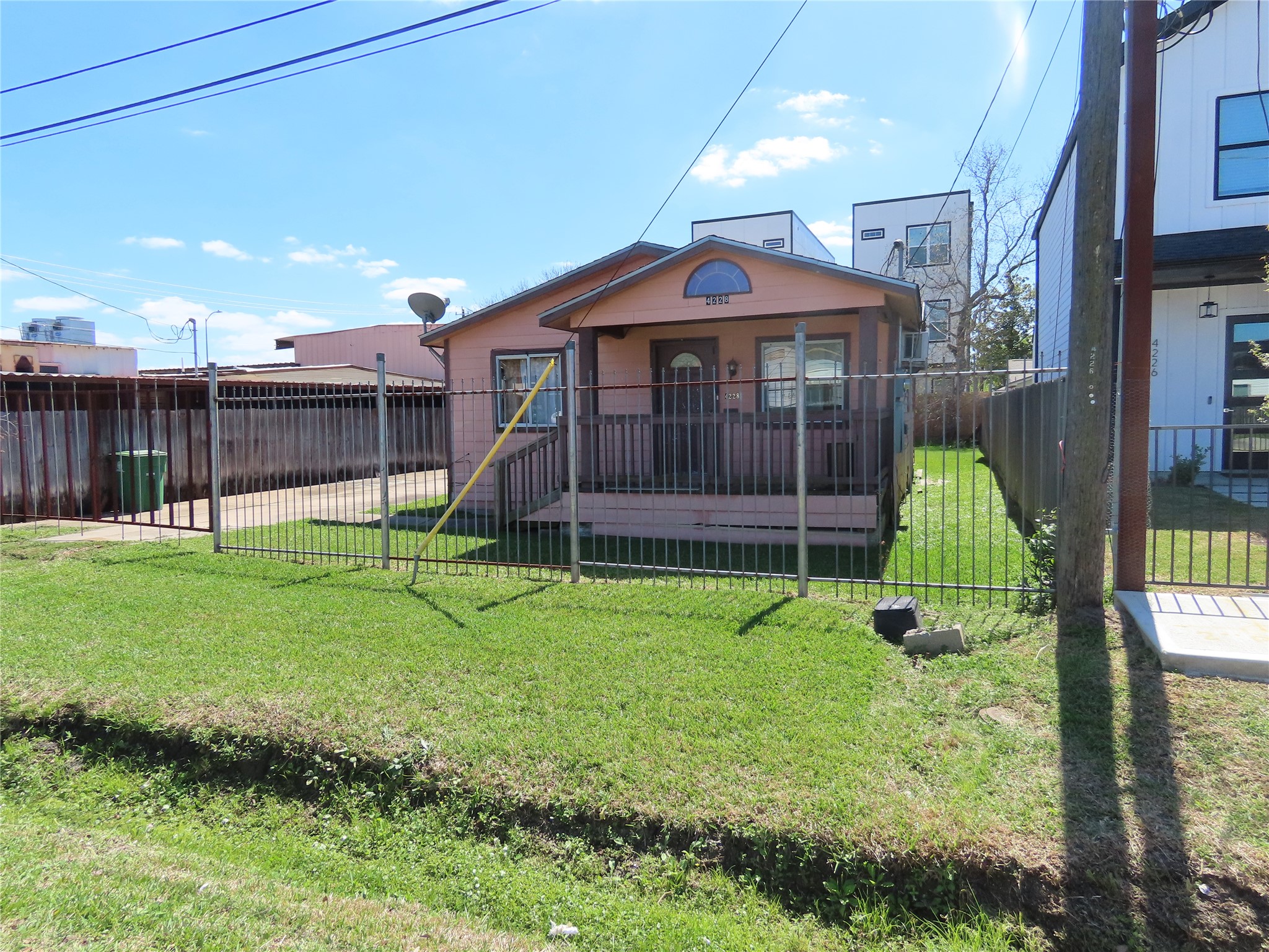 4228 Sterling Street Property Photo 2