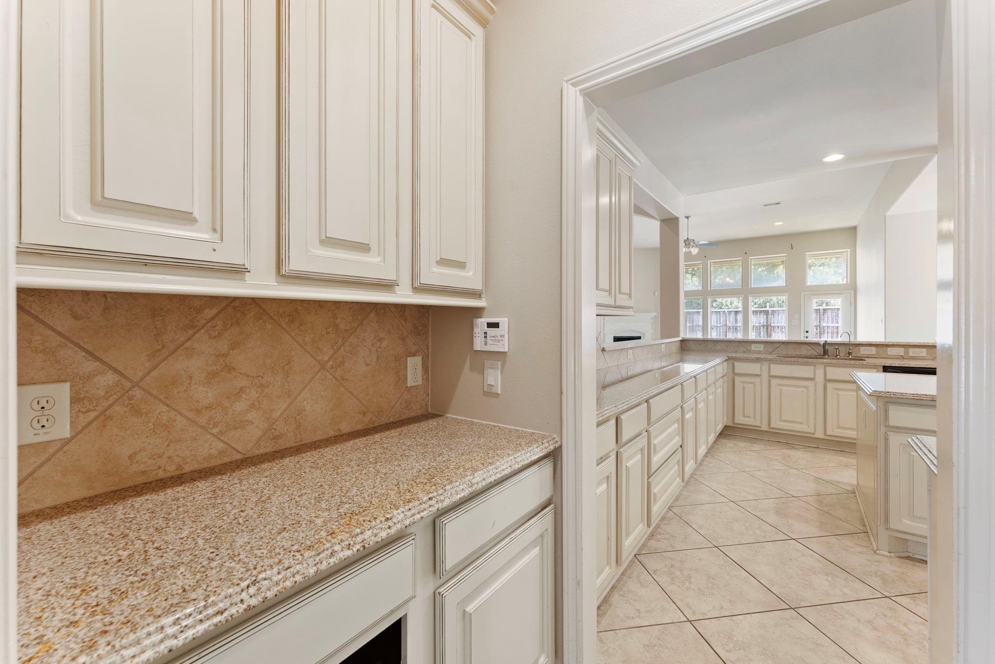 21702 Masonwood Lane Property Photo 8