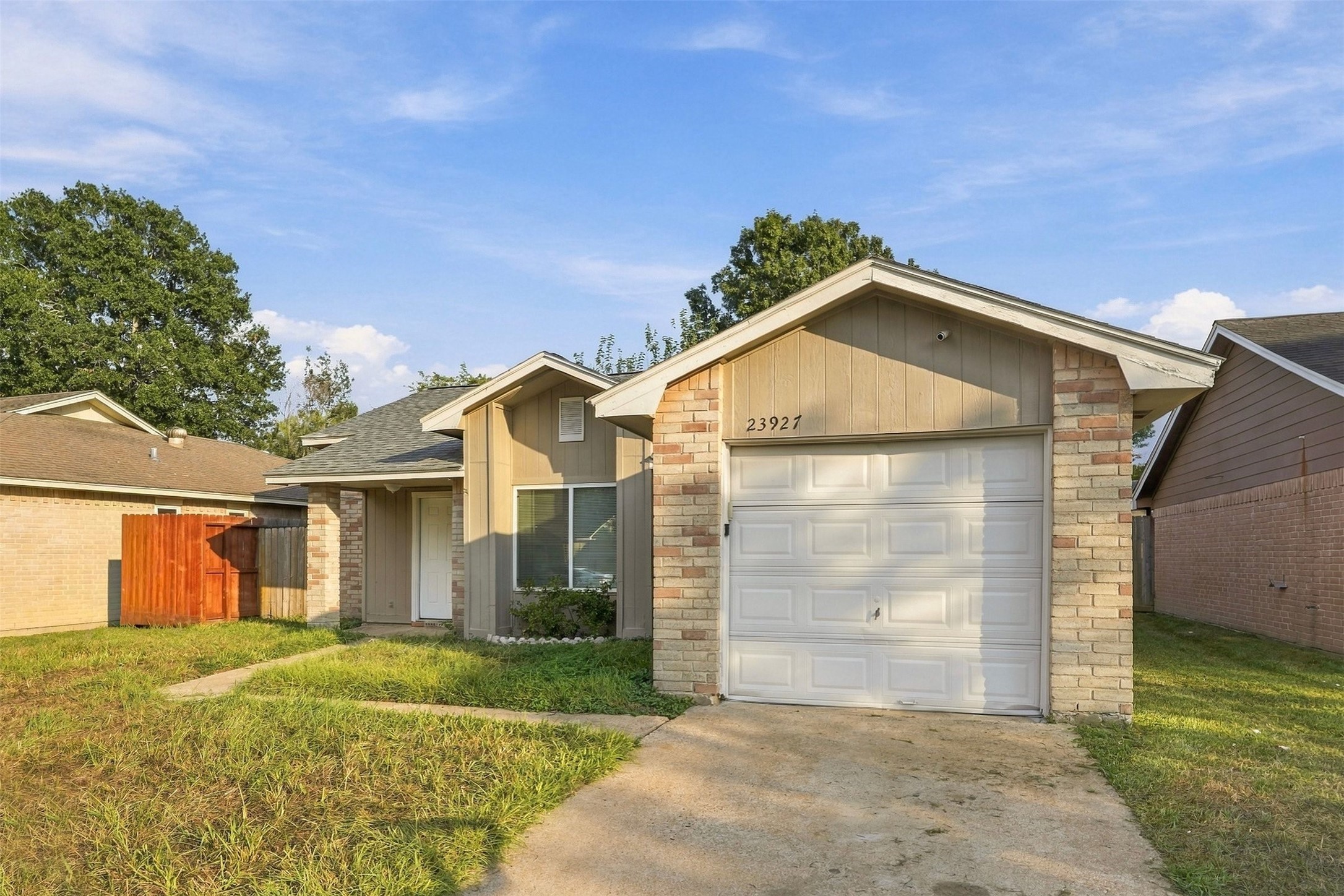 23927 Tayloe House Lane Property Photo 1