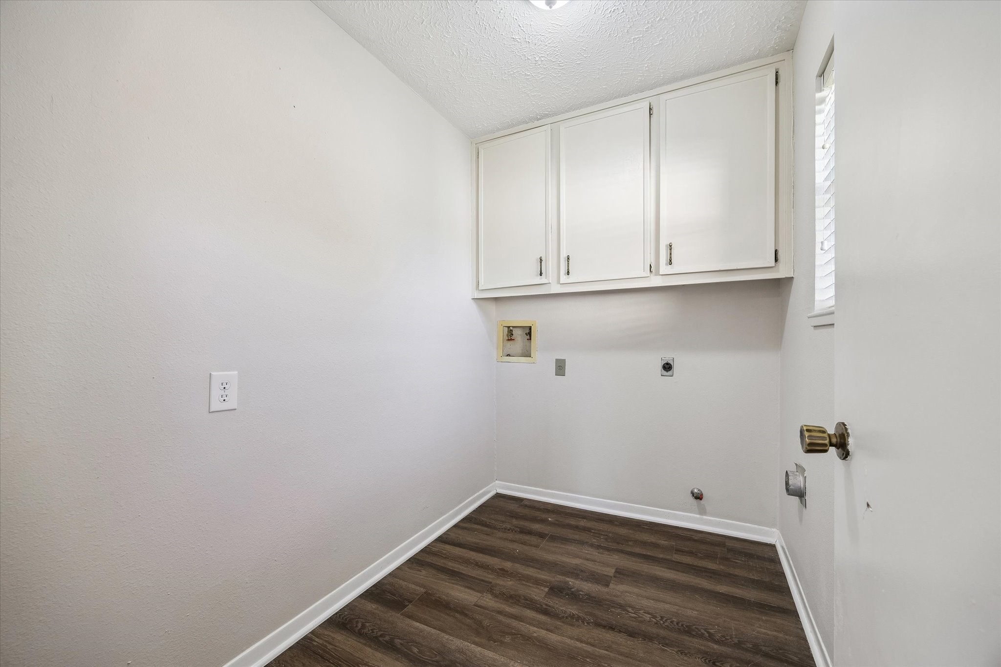 2739 Field Line Drive Property Photo 26